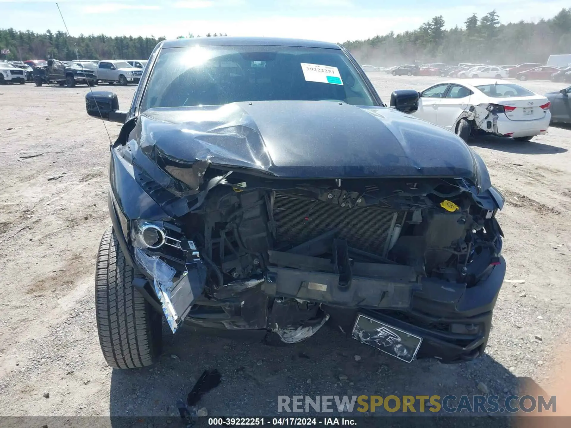 13 Photograph of a damaged car 1C6RR7LTXLS155568 RAM 1500 CLASSIC 2020
