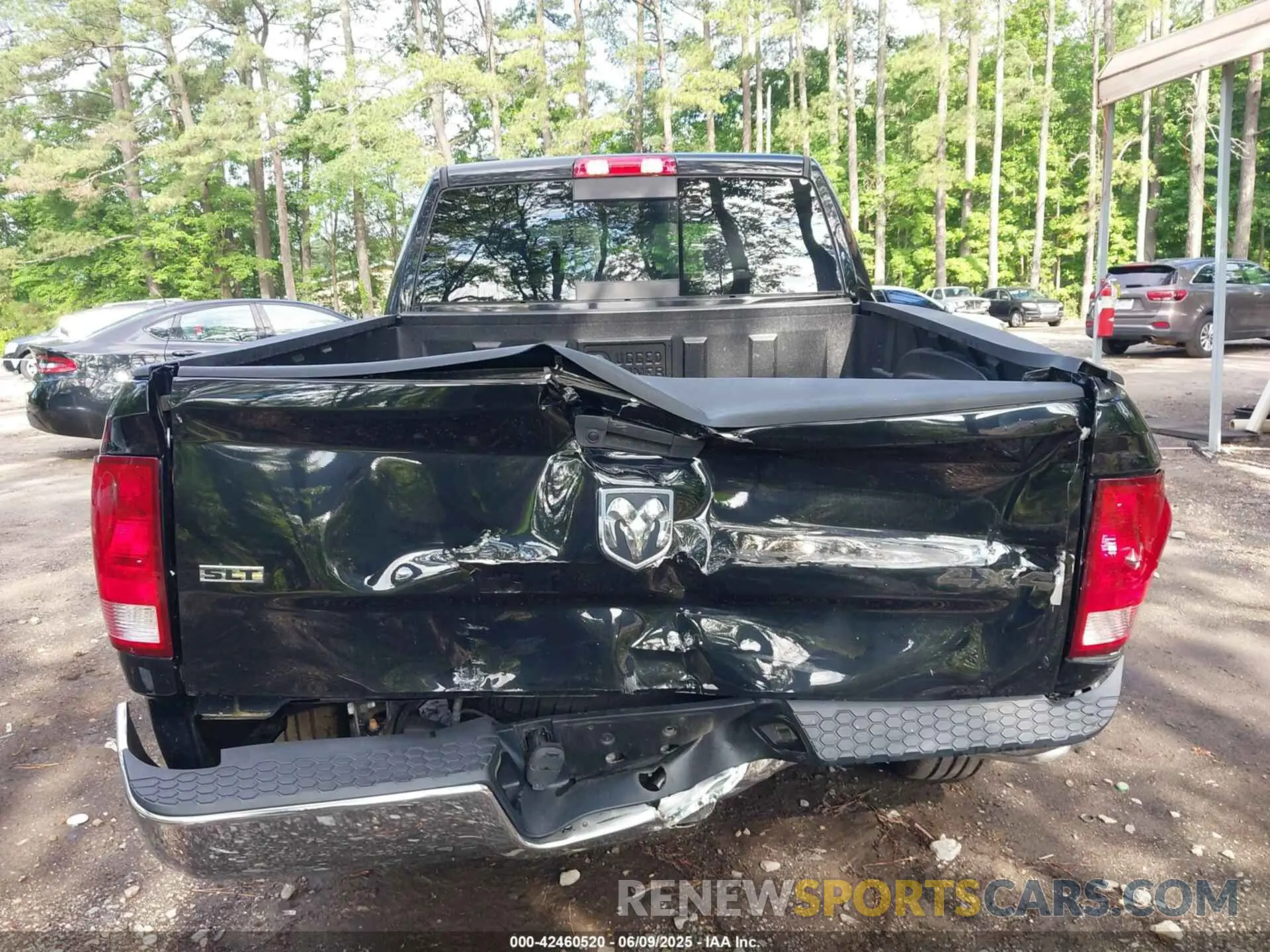 16 Photograph of a damaged car 1C6RR7TT6LS120266 RAM 1500 CLASSIC 2020