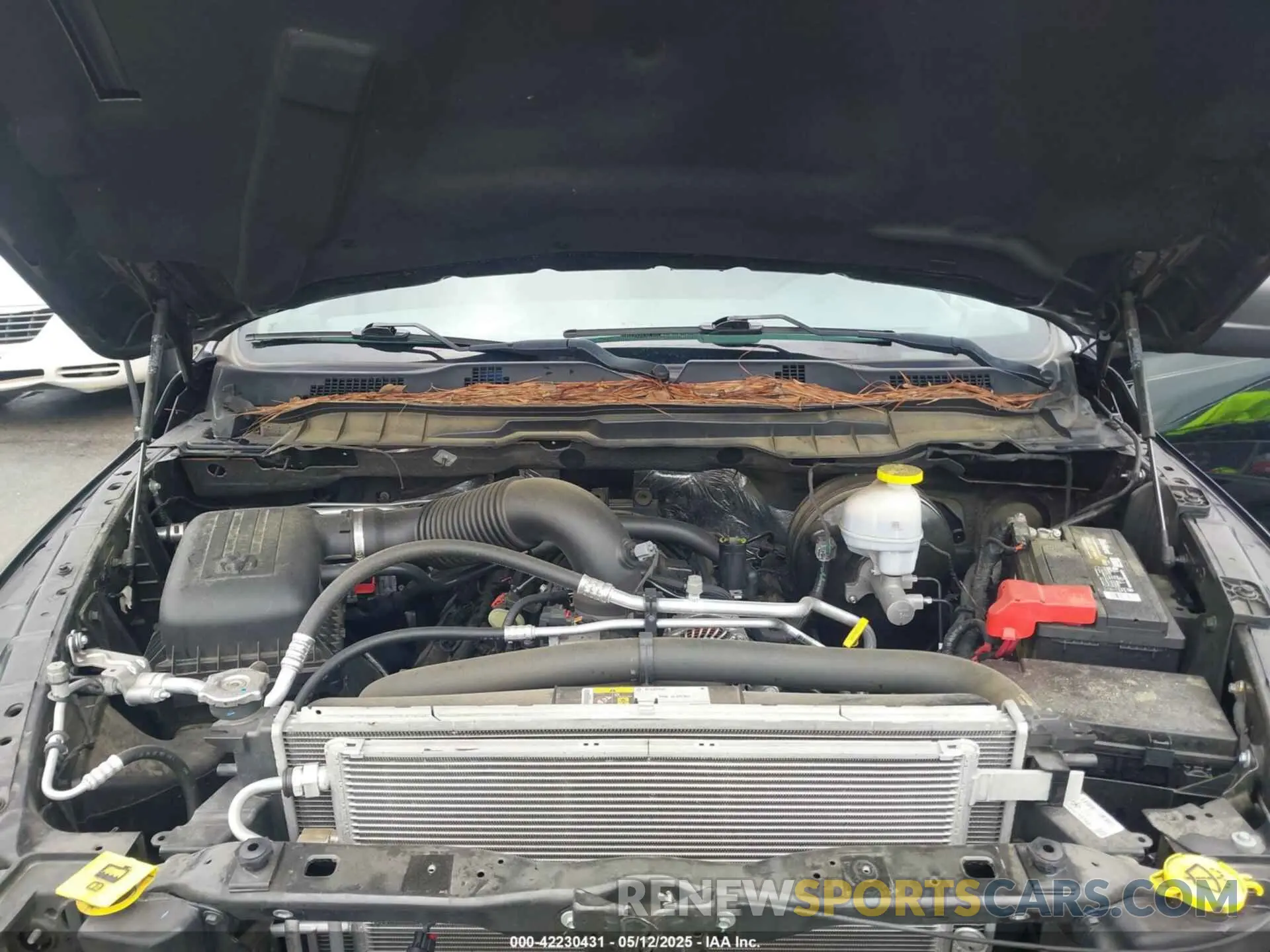 10 Photograph of a damaged car 3C6RR6KT5LG224413 RAM 1500 CLASSIC 2020