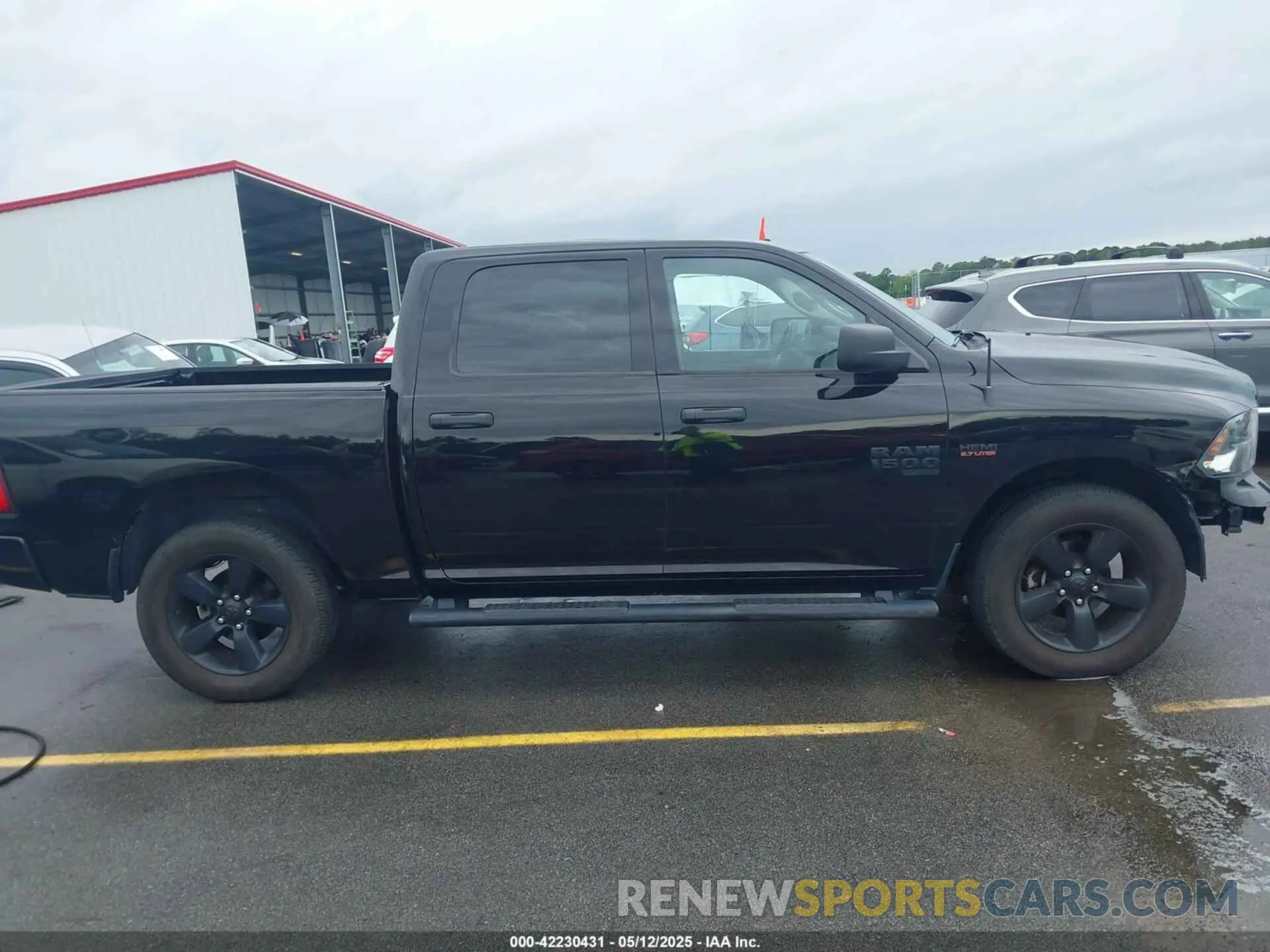 14 Photograph of a damaged car 3C6RR6KT5LG224413 RAM 1500 CLASSIC 2020