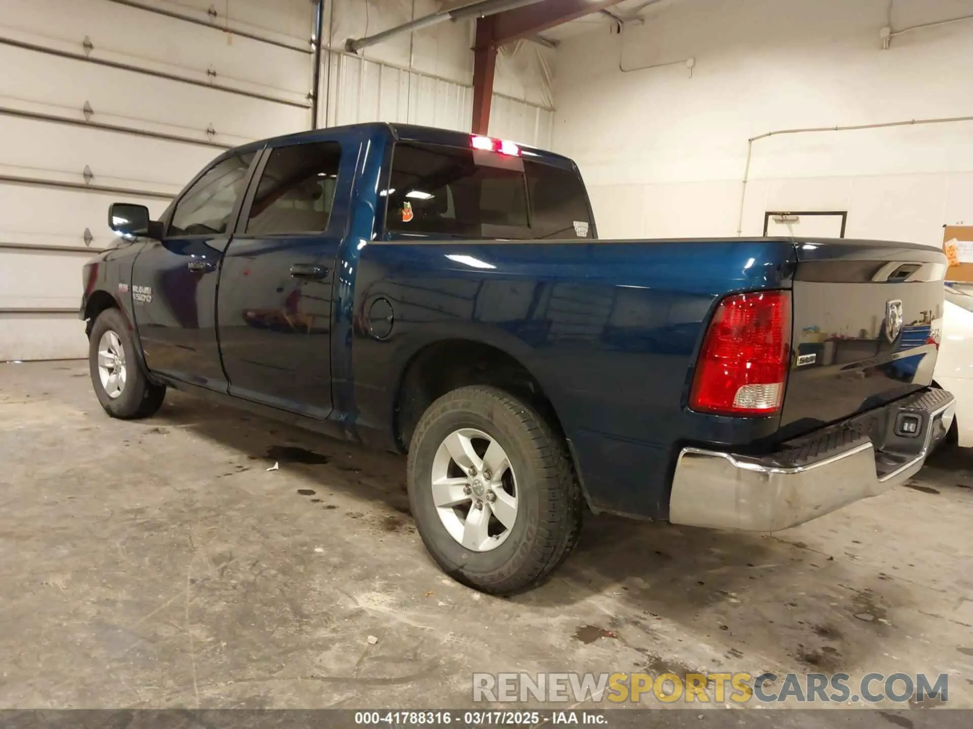 3 Photograph of a damaged car 3C6RR7LT5LG152505 RAM 1500 CLASSIC 2020