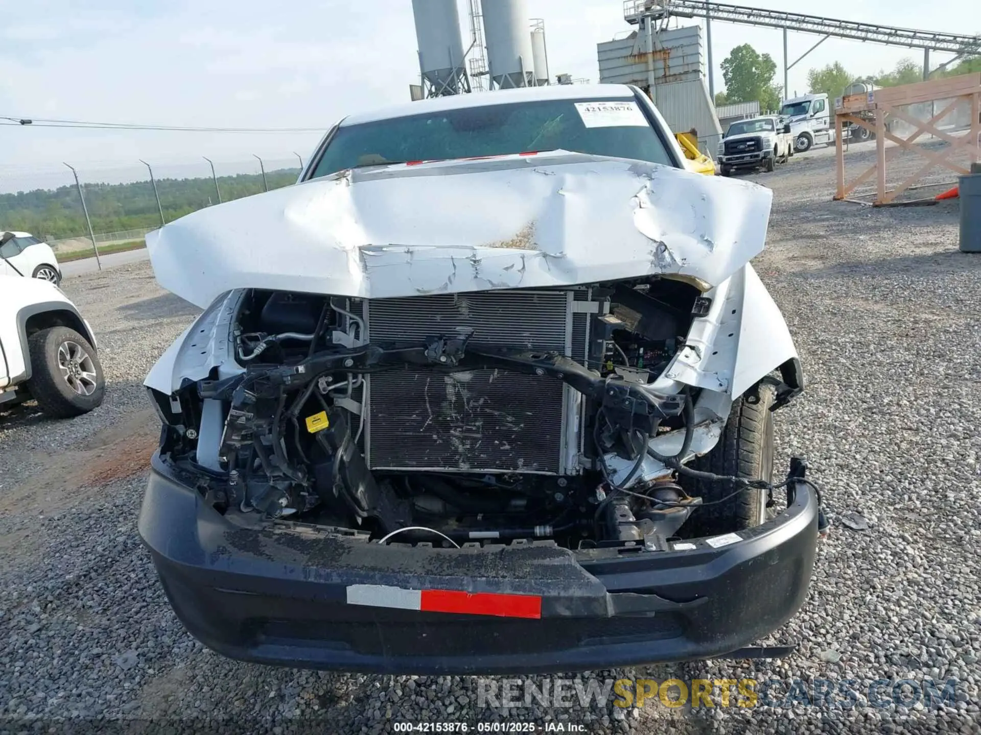 13 Photograph of a damaged car 1C6RR6FG0MS598371 RAM 1500 CLASSIC 2021