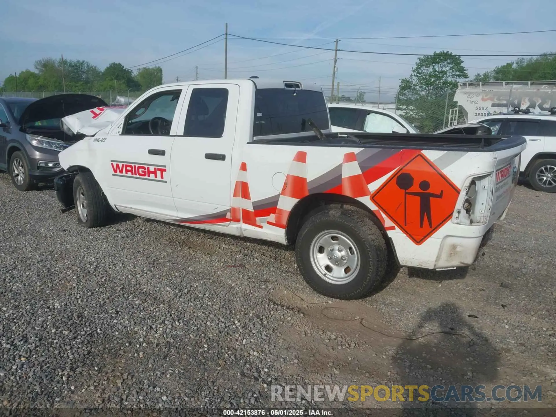 3 Photograph of a damaged car 1C6RR6FG0MS598371 RAM 1500 CLASSIC 2021