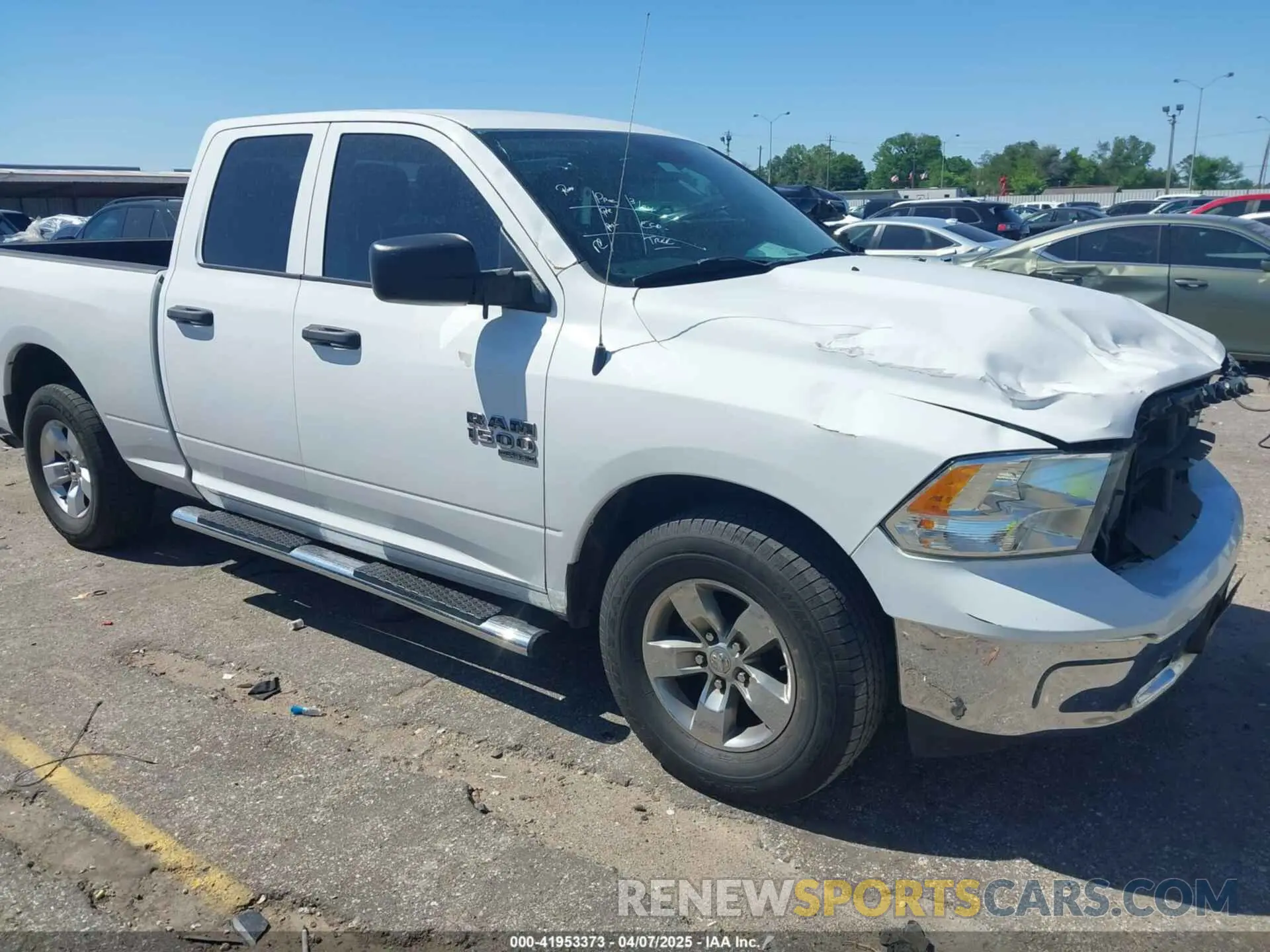 1 Photograph of a damaged car 1C6RR6FGXMS506585 RAM 1500 CLASSIC 2021