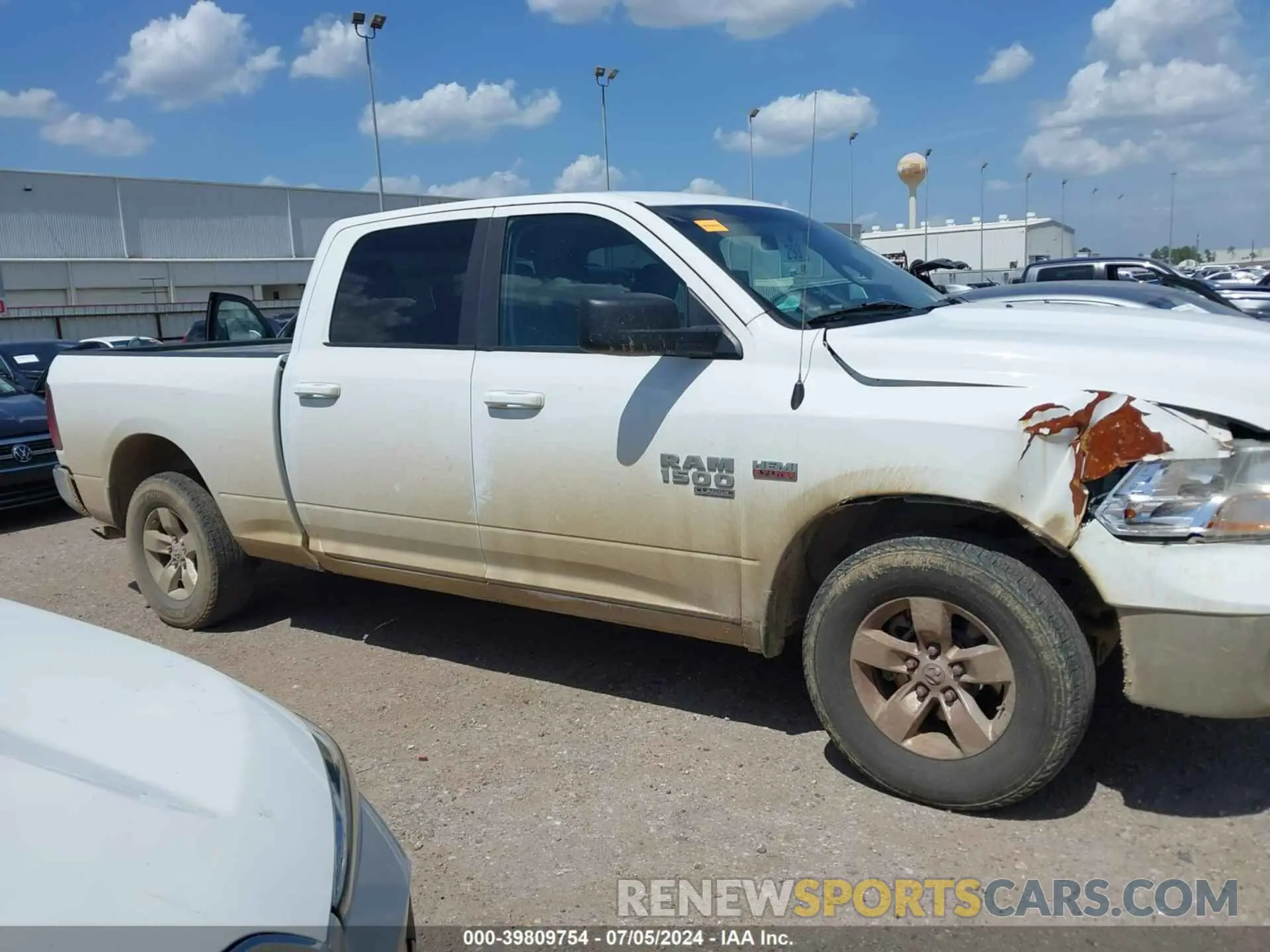 13 Photograph of a damaged car 1C6RR6TT3MS515940 RAM 1500 CLASSIC 2021