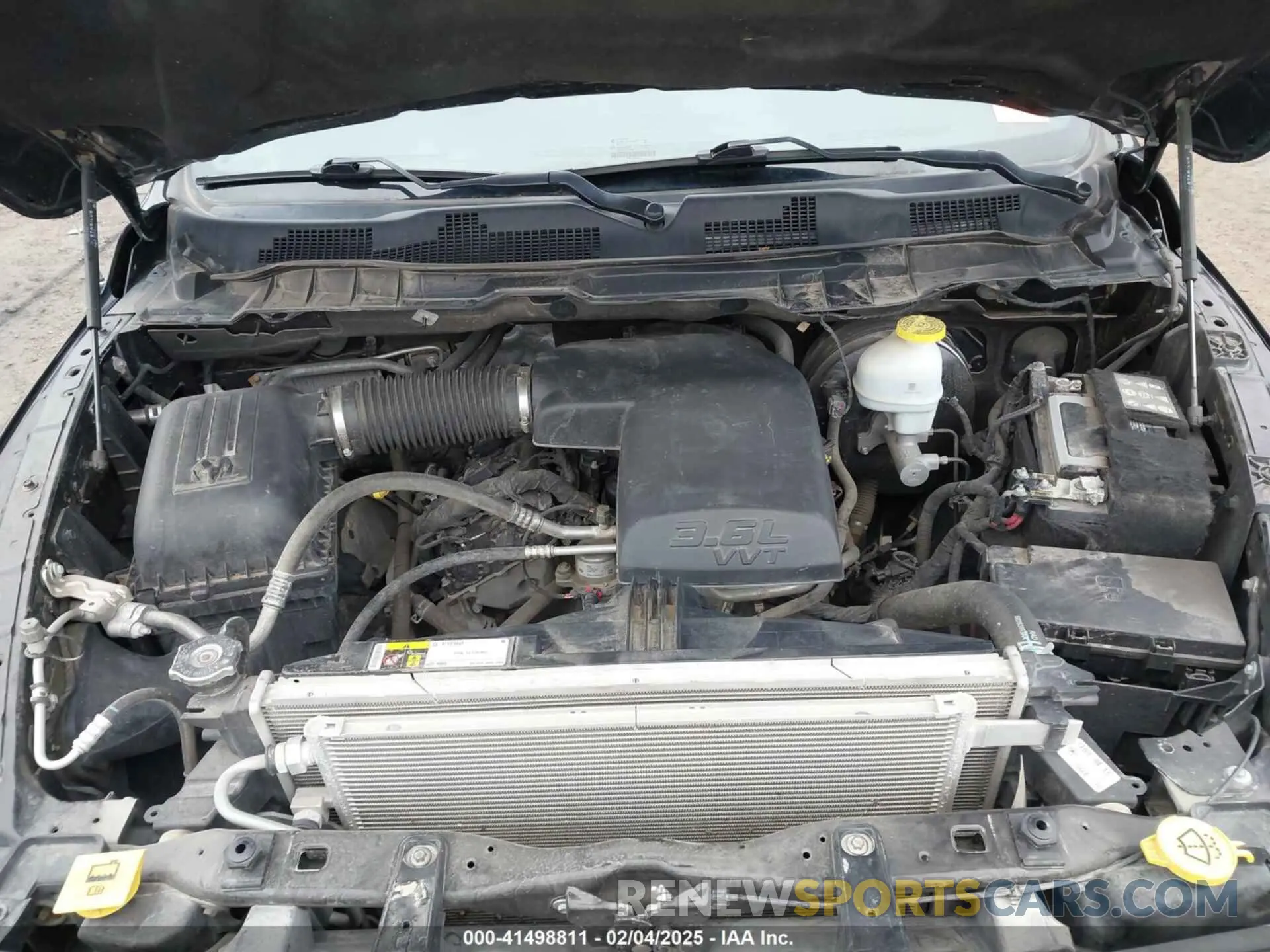10 Photograph of a damaged car 1C6RR7GG1MS505815 RAM 1500 CLASSIC 2021