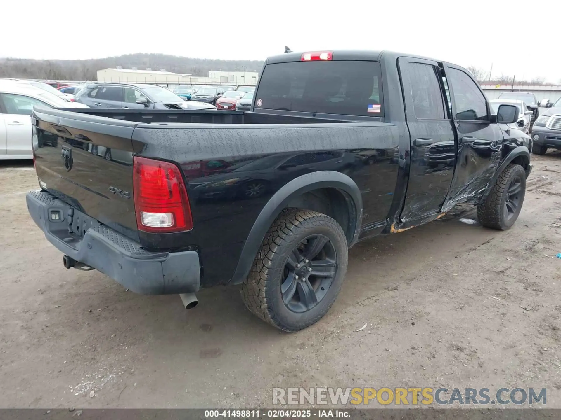 4 Photograph of a damaged car 1C6RR7GG1MS505815 RAM 1500 CLASSIC 2021