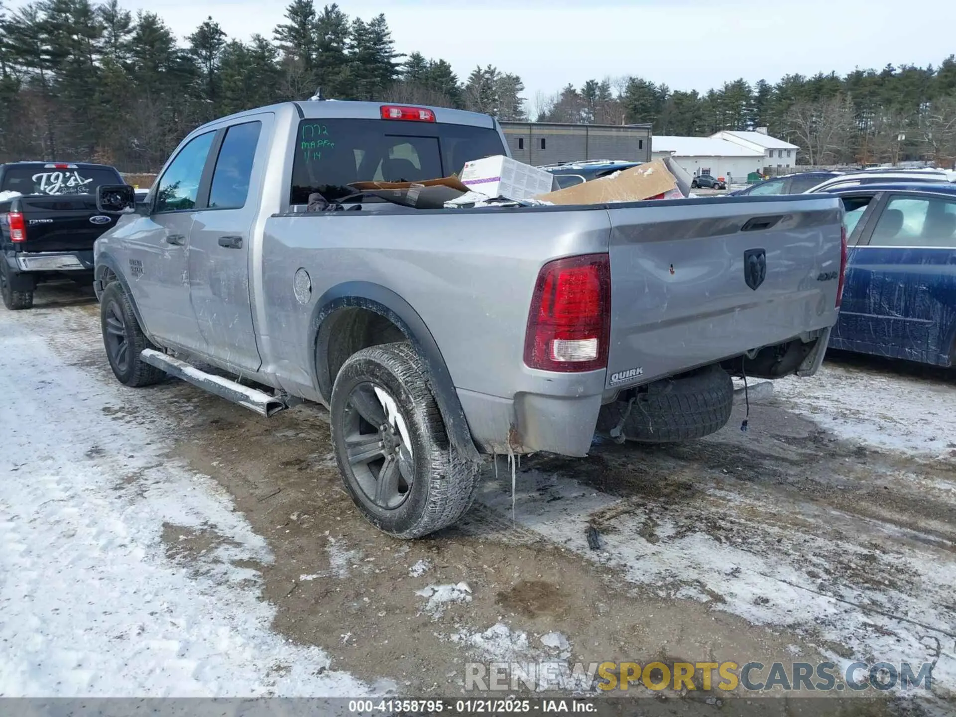 3 Фотография поврежденного автомобиля 1C6RR7GG6MS582308 RAM 1500 CLASSIC 2021