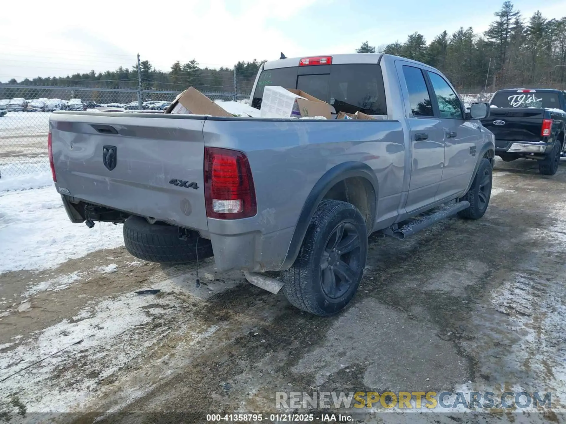 4 Фотография поврежденного автомобиля 1C6RR7GG6MS582308 RAM 1500 CLASSIC 2021
