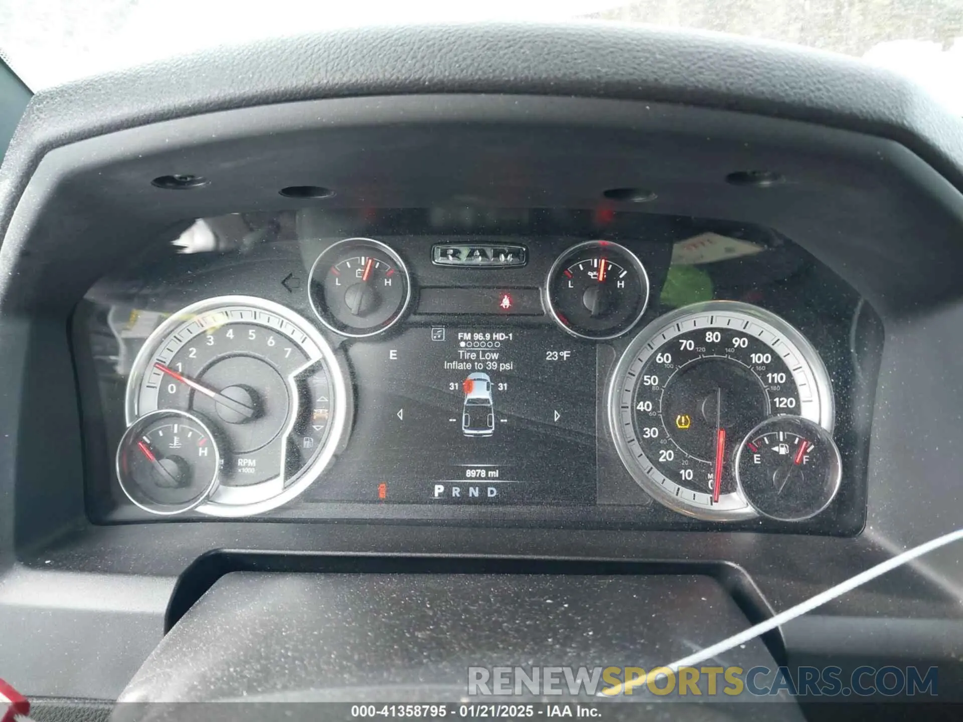 7 Фотография поврежденного автомобиля 1C6RR7GG6MS582308 RAM 1500 CLASSIC 2021
