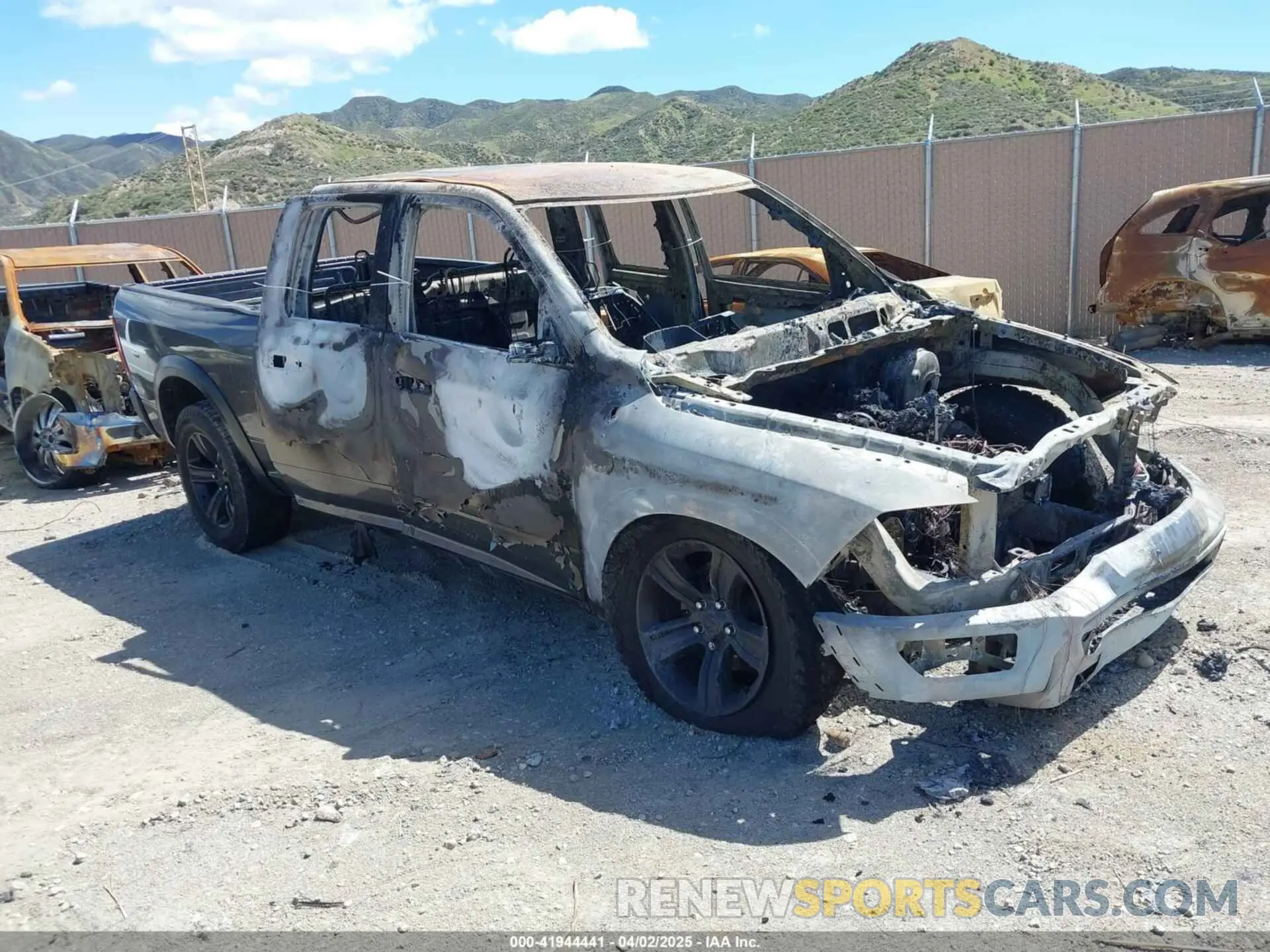 1 Photograph of a damaged car 1C6RR7GG9MS568984 RAM 1500 CLASSIC 2021