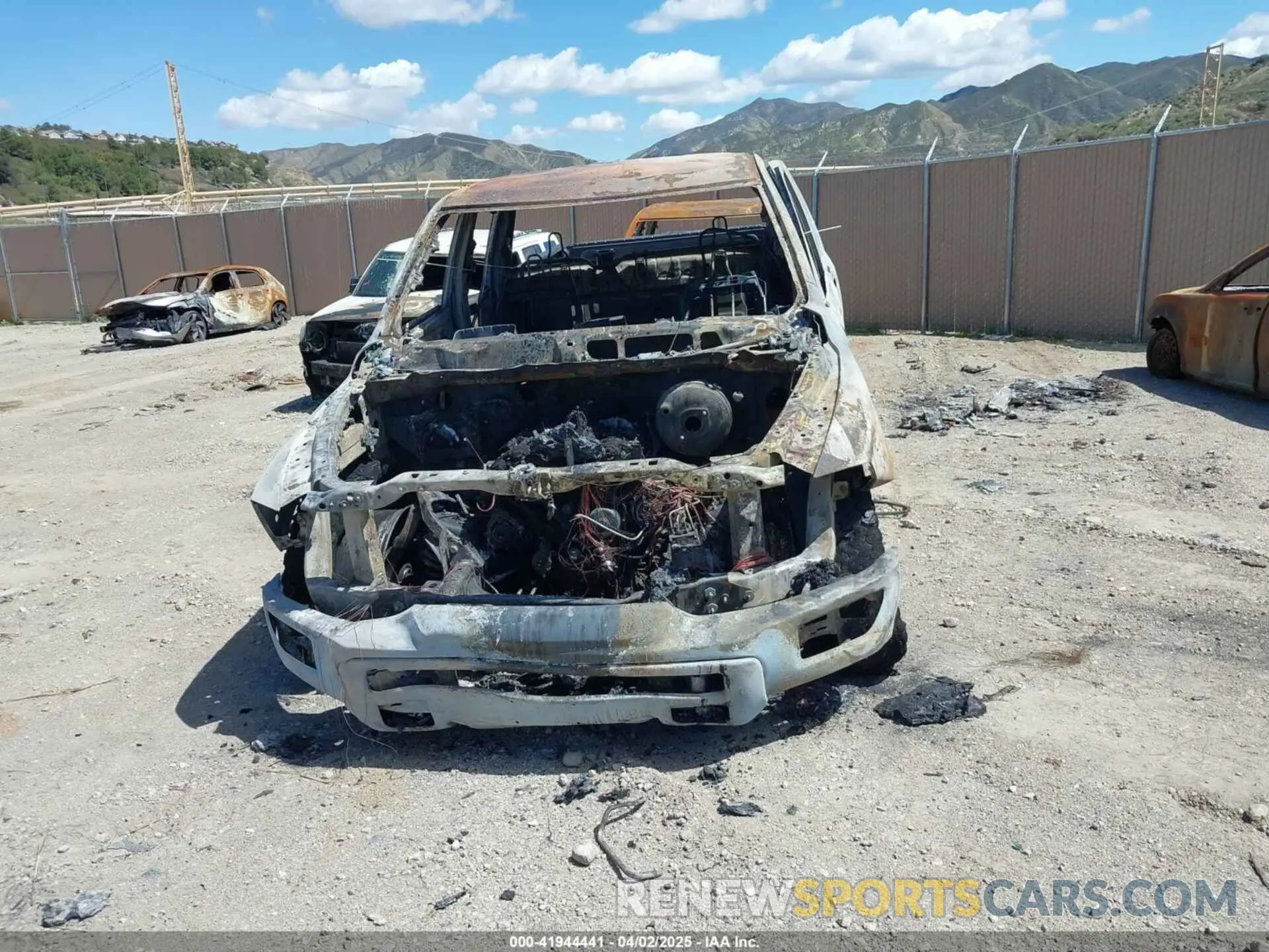 6 Photograph of a damaged car 1C6RR7GG9MS568984 RAM 1500 CLASSIC 2021