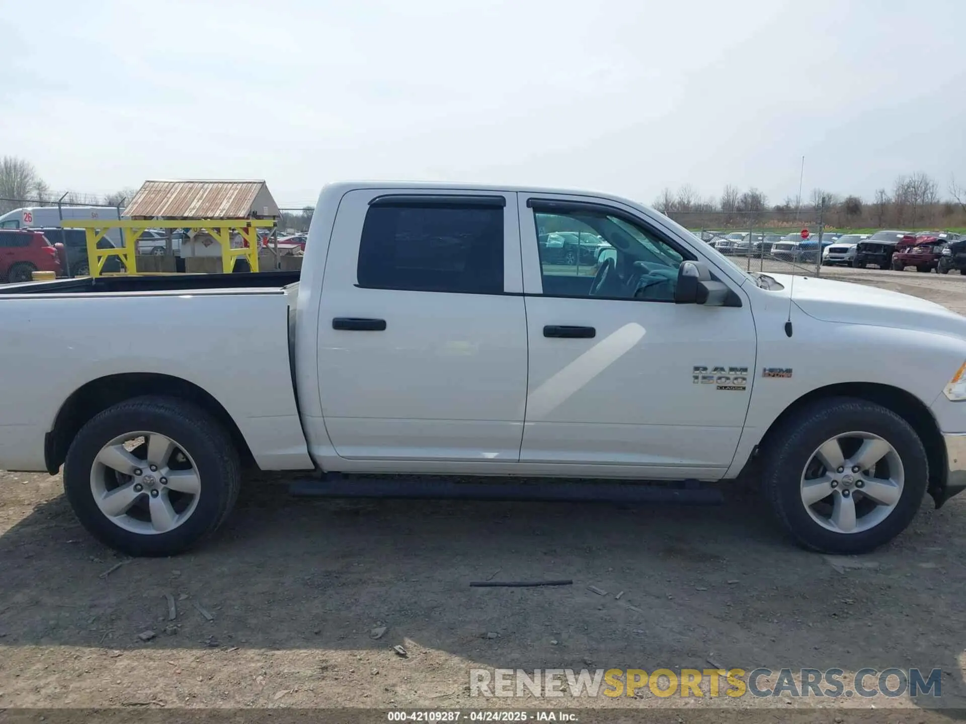 13 Photograph of a damaged car 1C6RR7KT7MS572861 RAM 1500 CLASSIC 2021