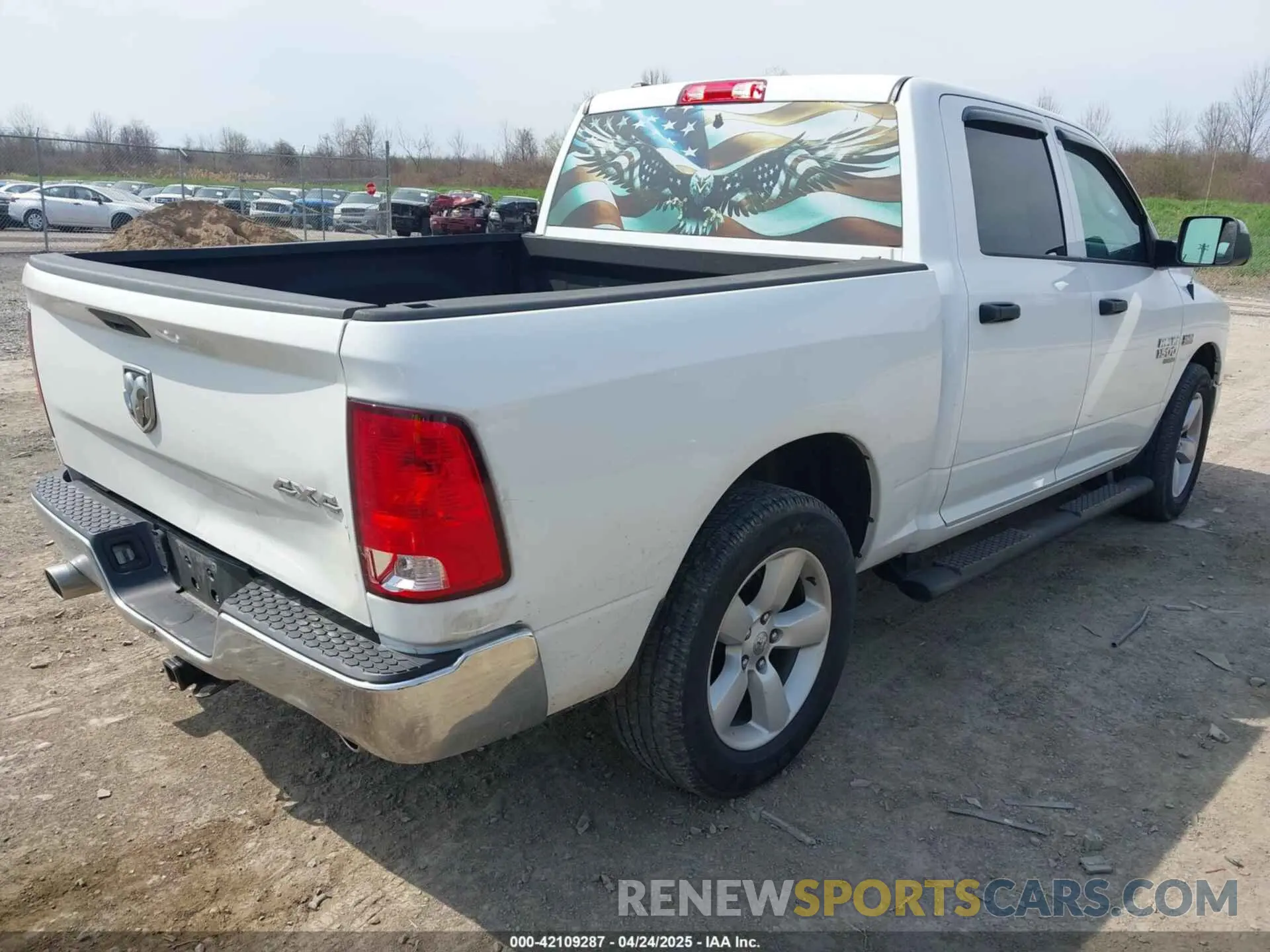 4 Photograph of a damaged car 1C6RR7KT7MS572861 RAM 1500 CLASSIC 2021