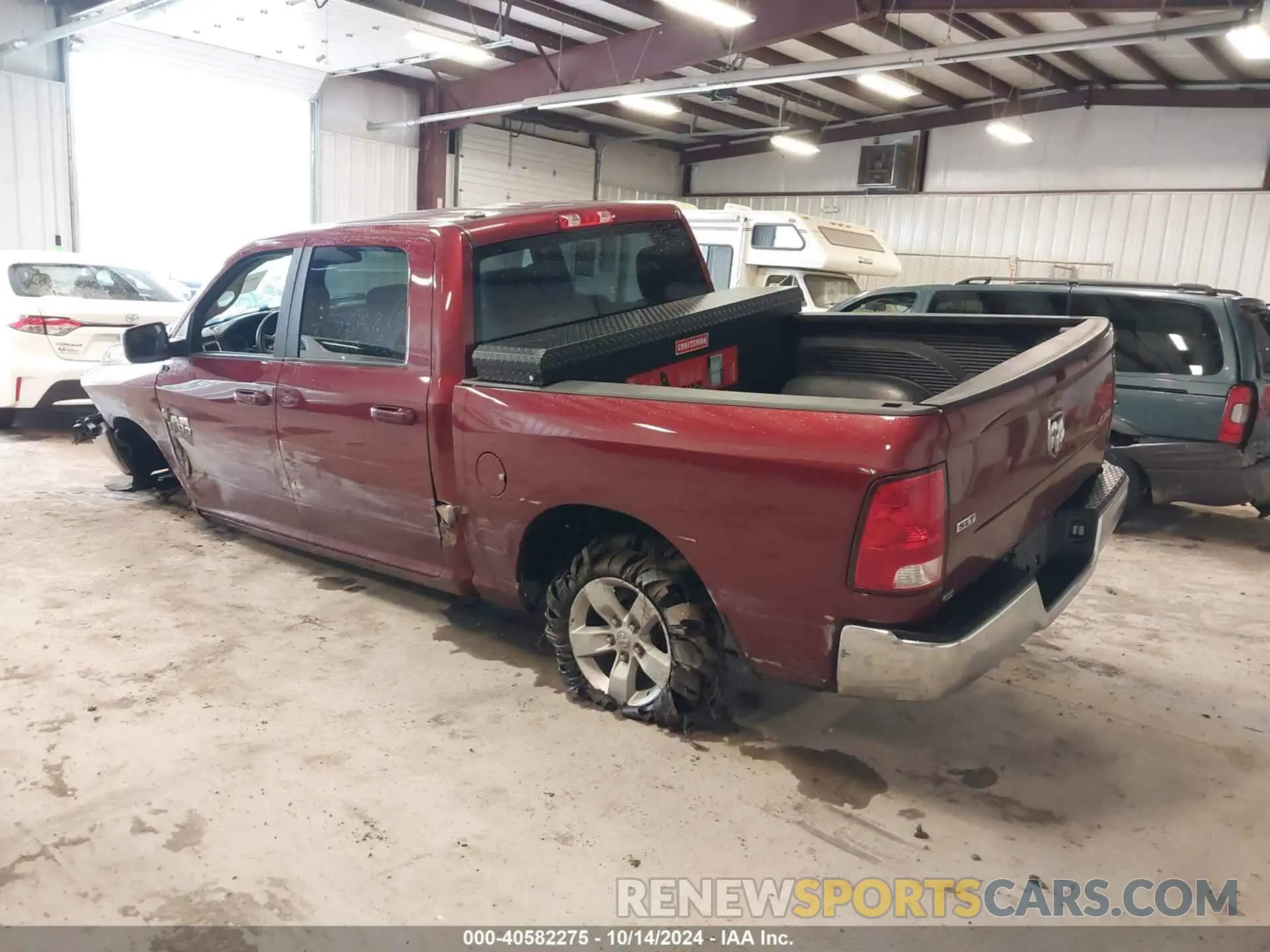 3 Photograph of a damaged car 1C6RR7LG4MS536031 RAM 1500 CLASSIC 2021