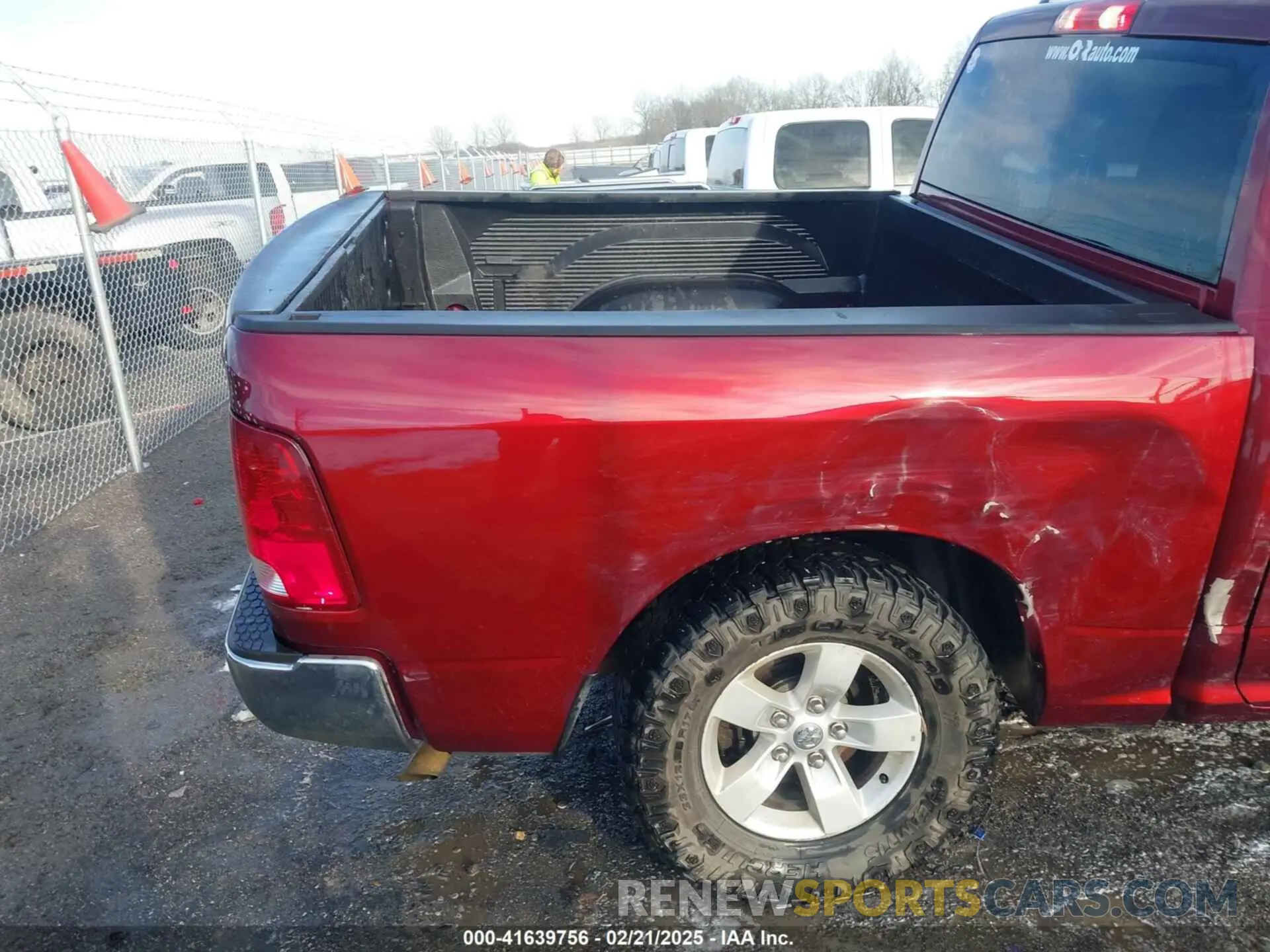 18 Фотография поврежденного автомобиля 1C6RR7LG5MS532974 RAM 1500 CLASSIC 2021