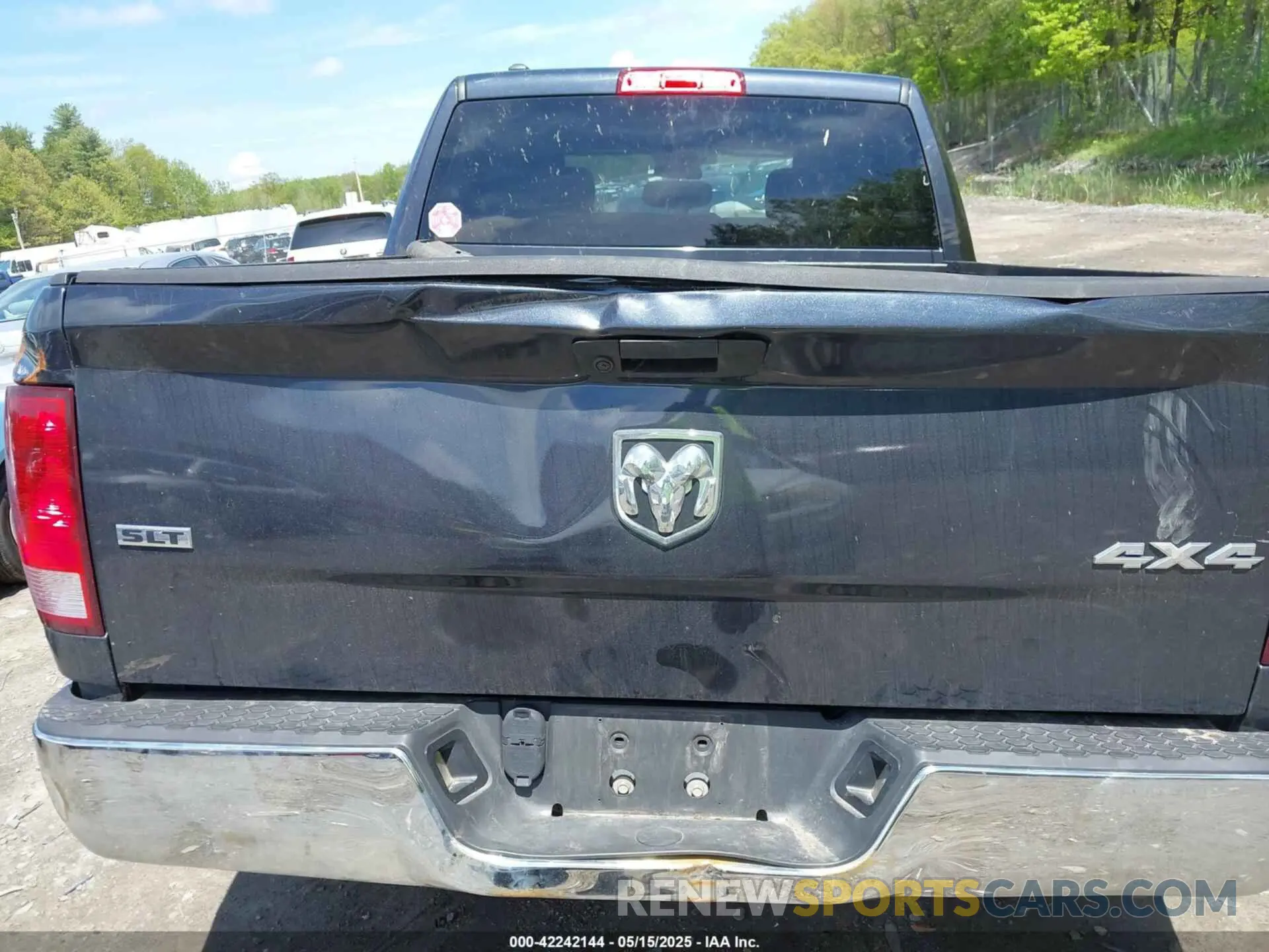 18 Photograph of a damaged car 1C6RR7LG9MS542049 RAM 1500 CLASSIC 2021