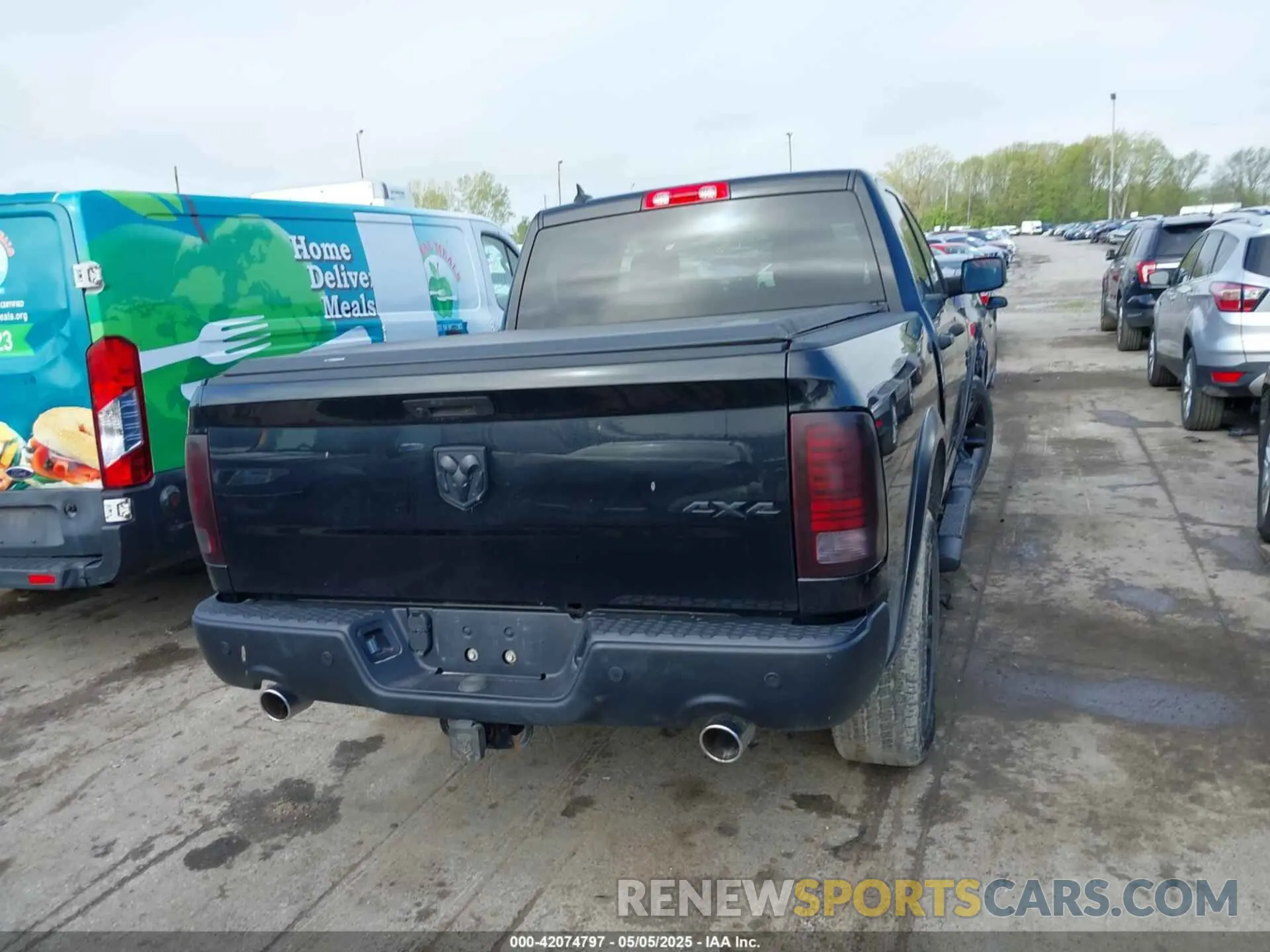 17 Фотография поврежденного автомобиля 1C6RR7LT8MS589263 RAM 1500 CLASSIC 2021