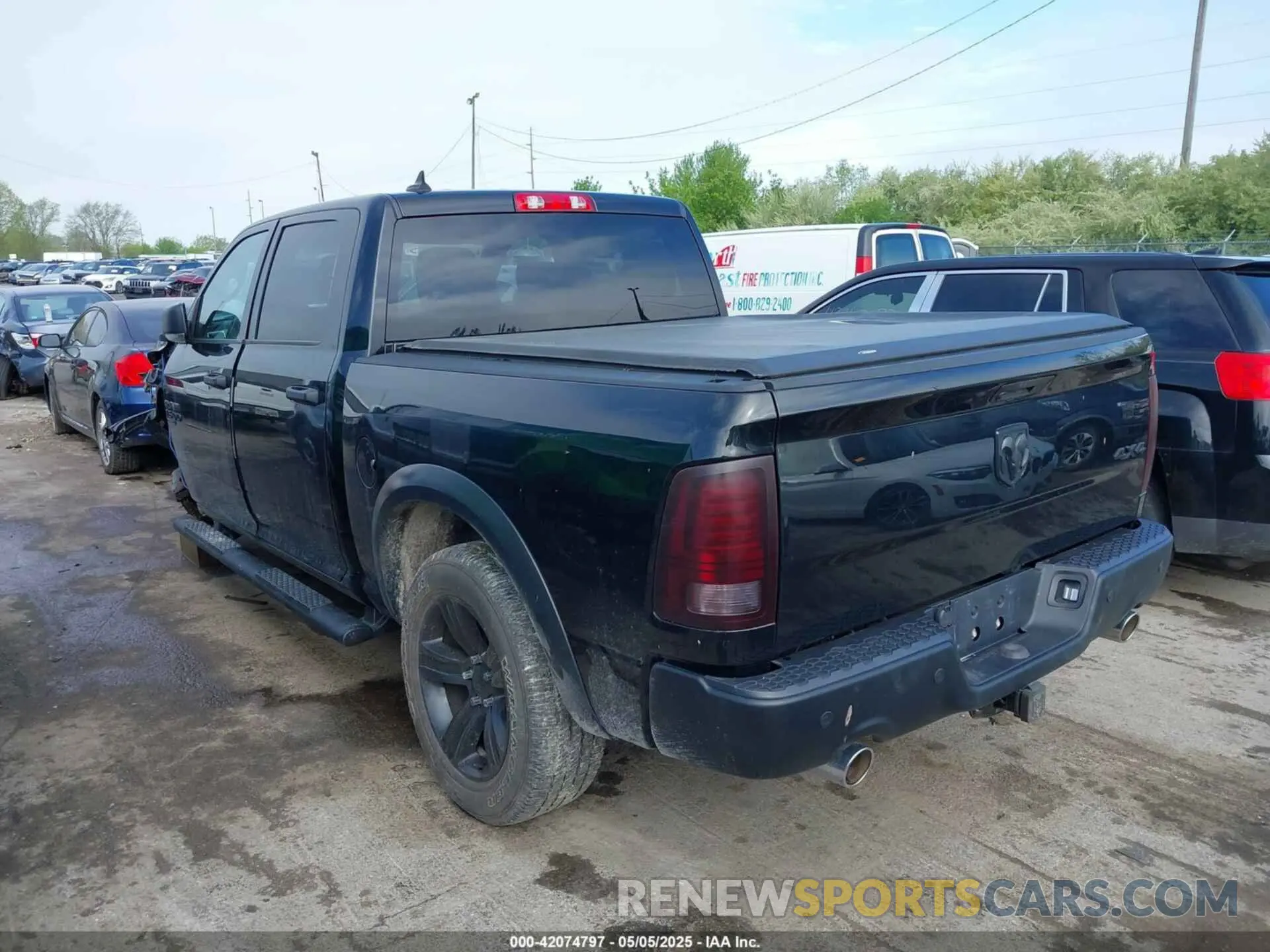 3 Фотография поврежденного автомобиля 1C6RR7LT8MS589263 RAM 1500 CLASSIC 2021