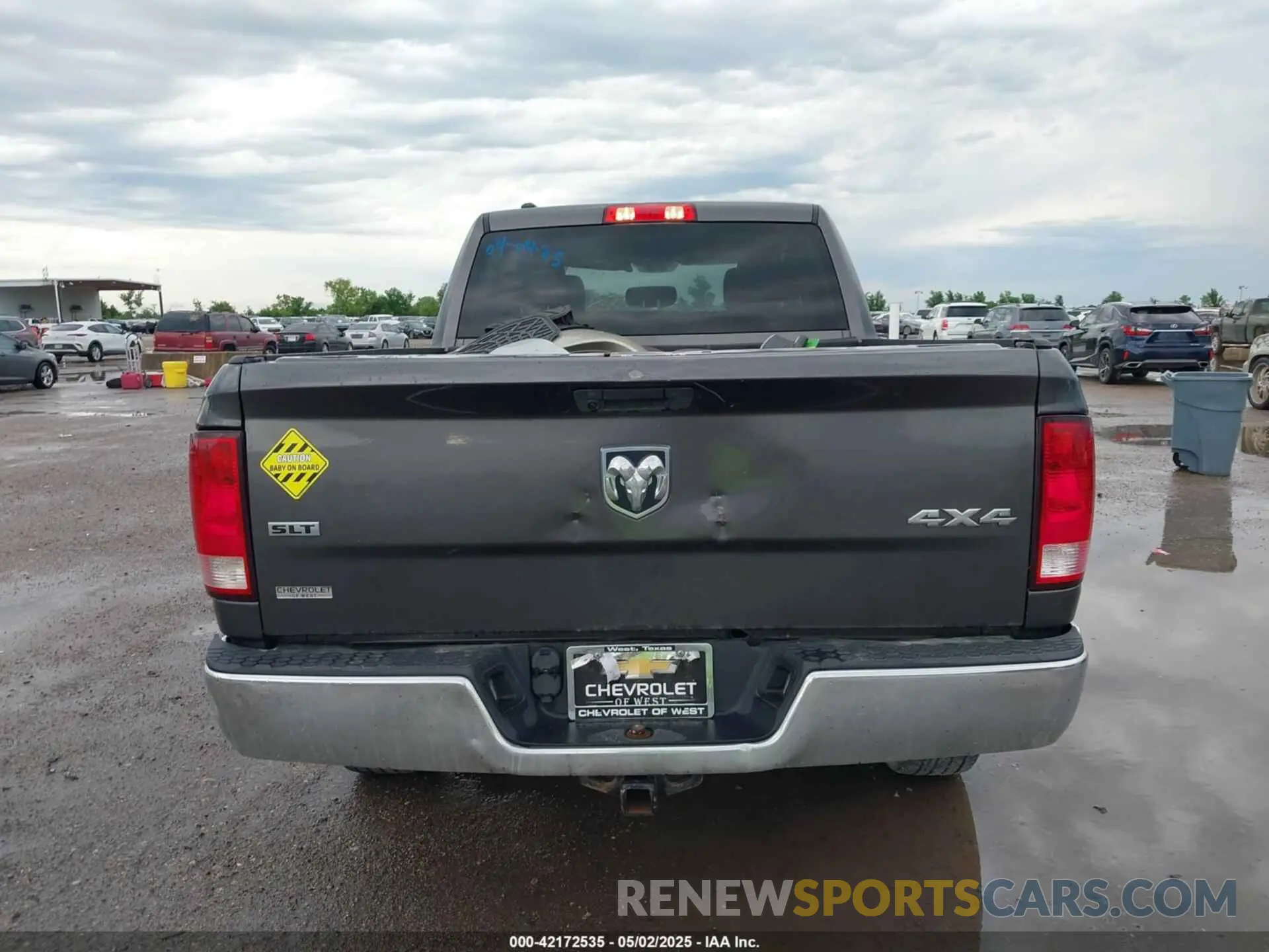 16 Photograph of a damaged car 1C6RR7TT1MS516817 RAM 1500 CLASSIC 2021