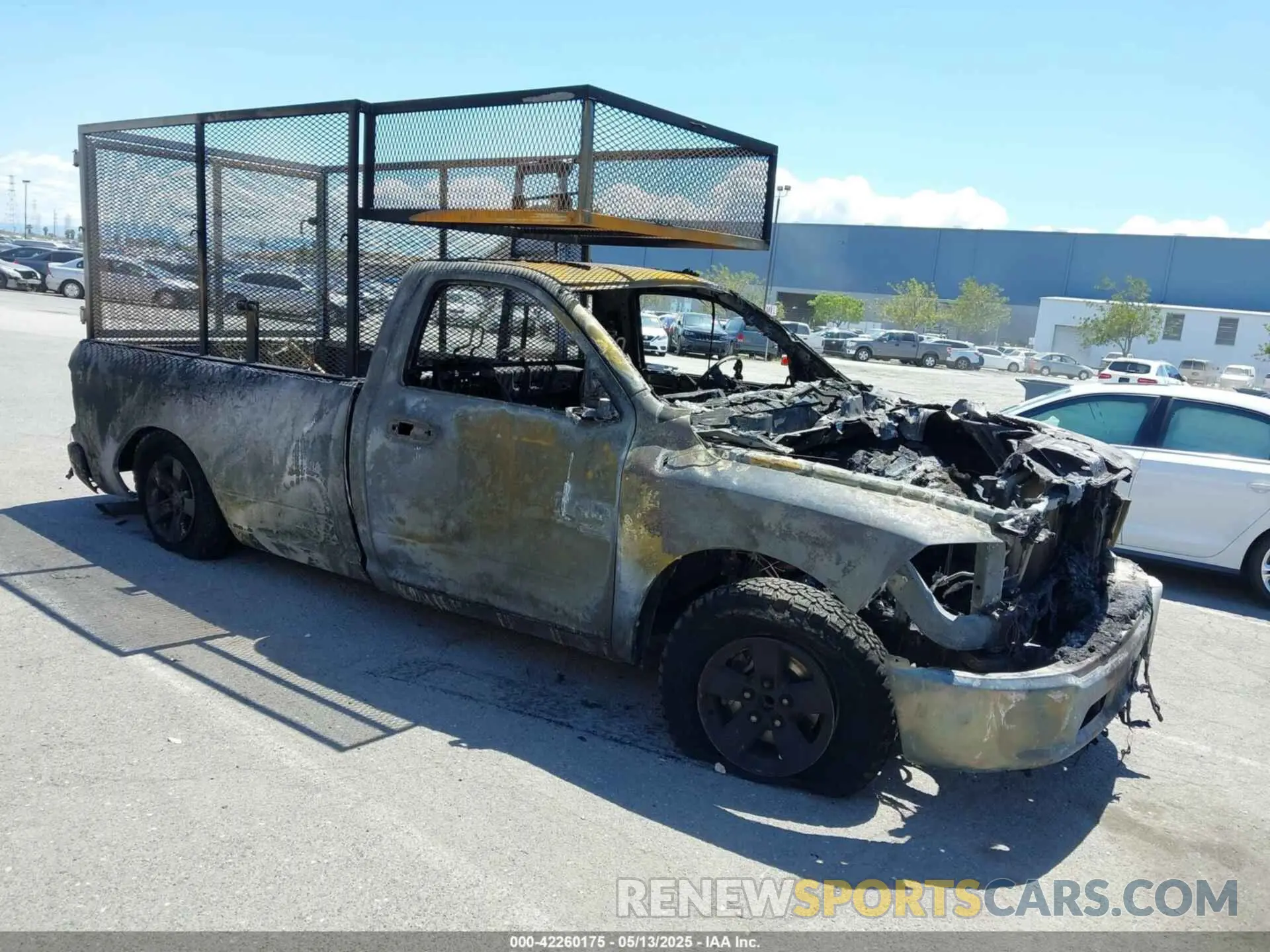 1 Photograph of a damaged car 3C6JR6DG0MG518784 RAM 1500 CLASSIC 2021