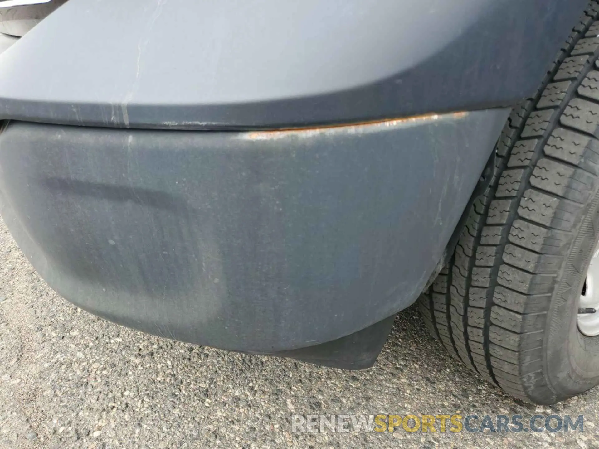 1 Photograph of a damaged car 3C6JR6DG0MG634826 RAM 1500 CLASSIC 2021