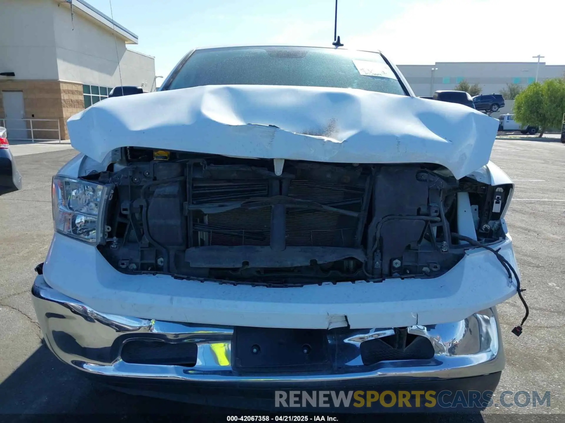 13 Photograph of a damaged car 3C6RR6KG2MG670300 RAM 1500 CLASSIC 2021