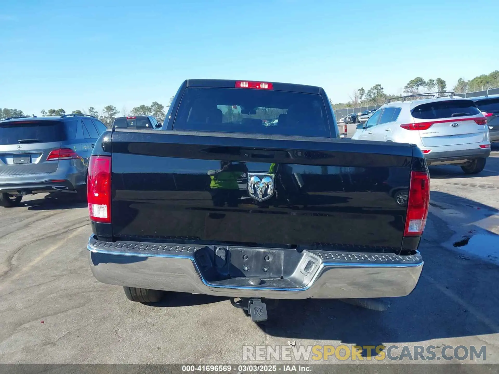 17 Photograph of a damaged car 3C6RR6KG2MG711606 RAM 1500 CLASSIC 2021