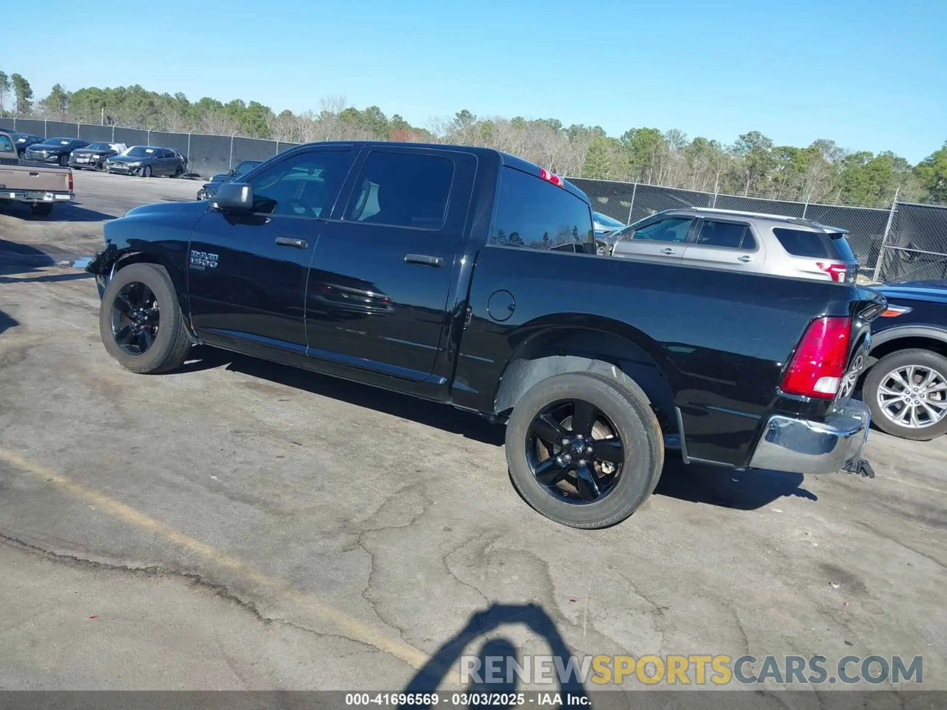 3 Photograph of a damaged car 3C6RR6KG2MG711606 RAM 1500 CLASSIC 2021