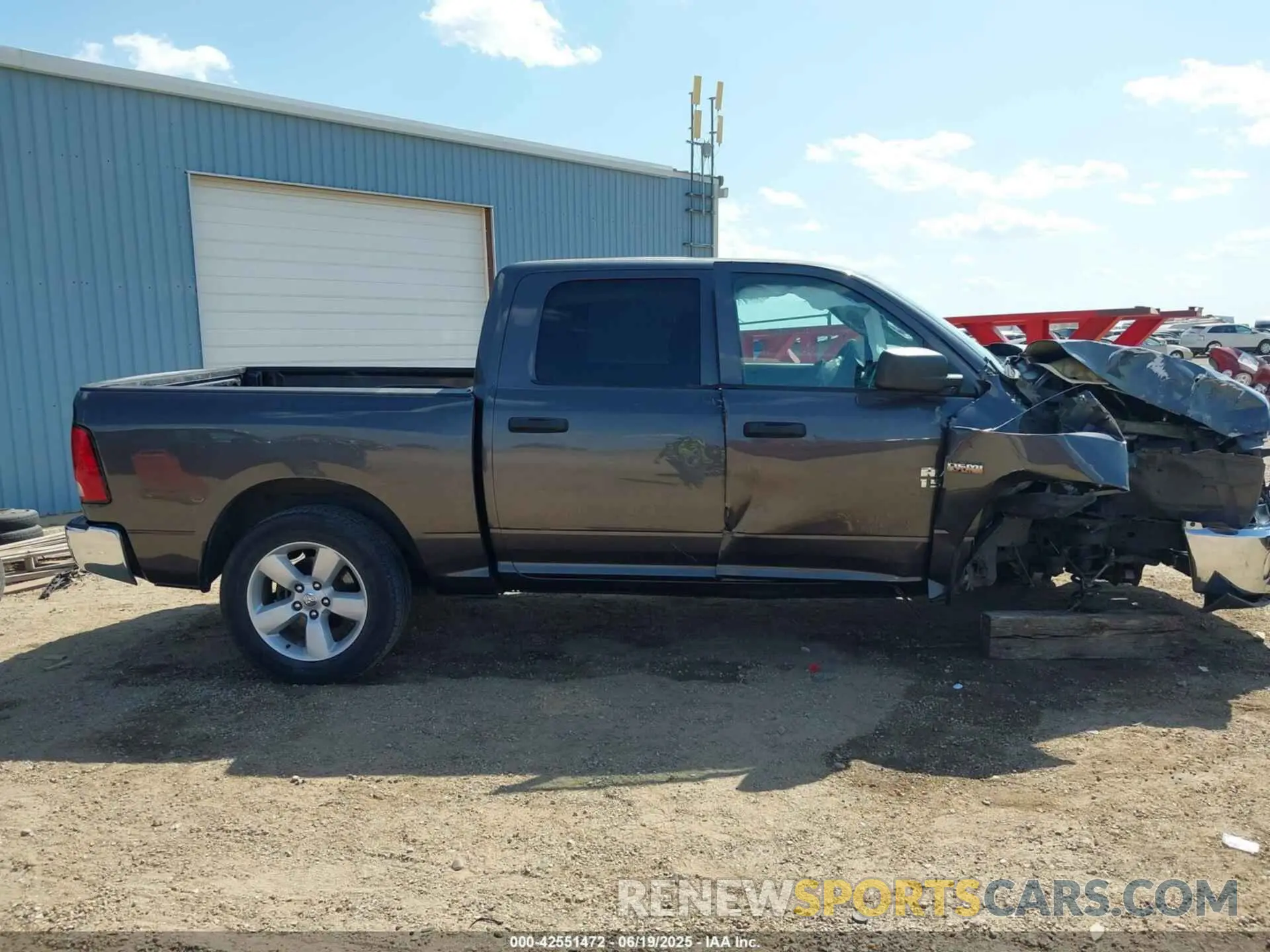 14 Фотография поврежденного автомобиля 3C6RR6KT6MG526617 RAM 1500 CLASSIC 2021