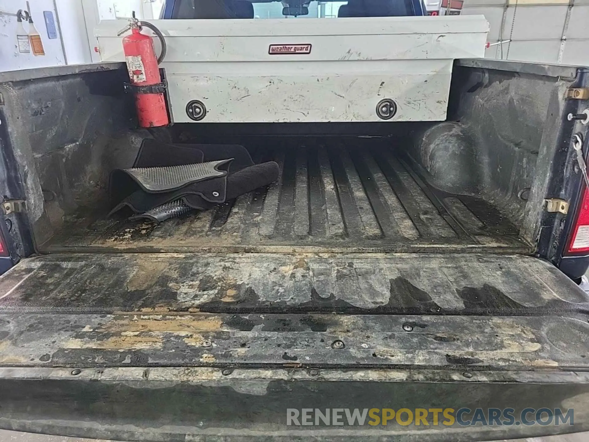 75 Photograph of a damaged car 3C6RR7KG1MG665398 RAM 1500 CLASSIC 2021