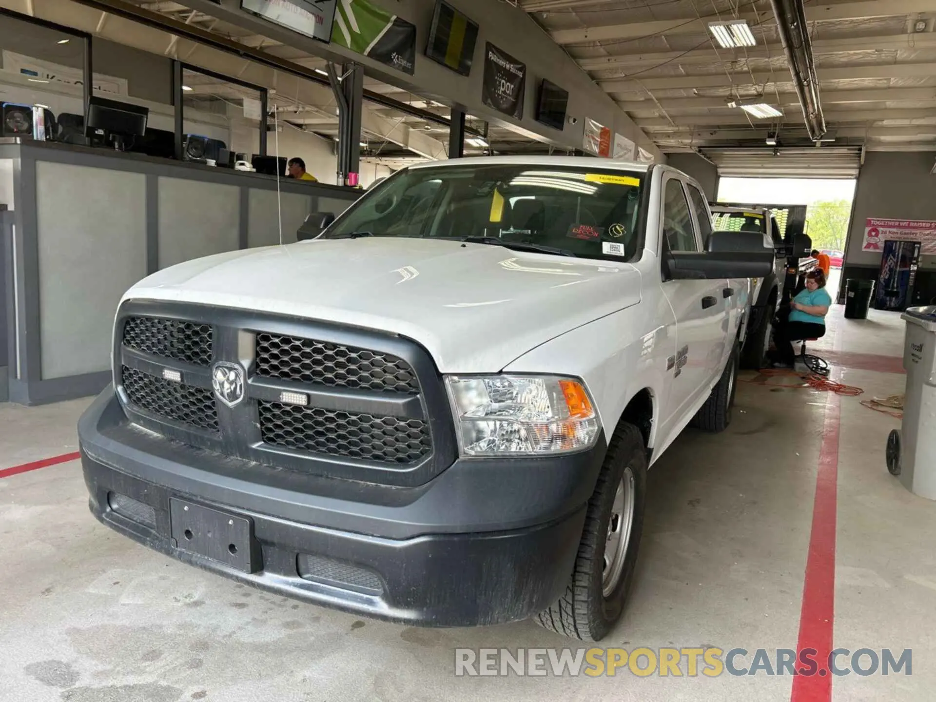 18 Photograph of a damaged car 1C6RR7FT0NS172474 RAM 1500 CLASSIC 2022