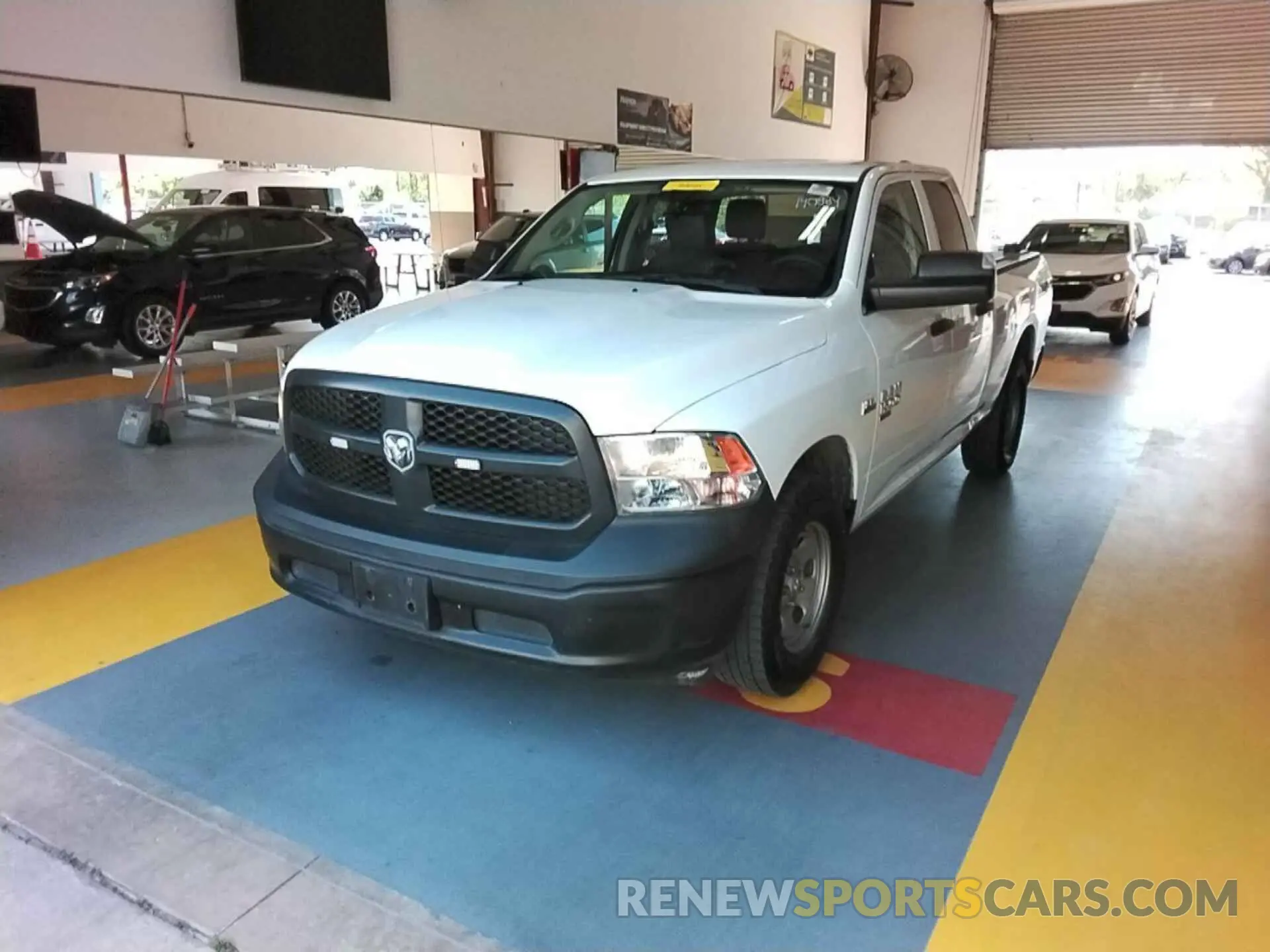 4 Photograph of a damaged car 1C6RR7FT1NS187128 RAM 1500 CLASSIC 2022