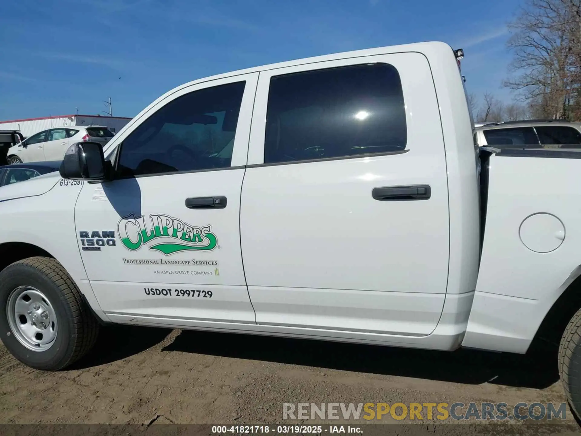 14 Photograph of a damaged car 1C6RR7KG2NS224325 RAM 1500 CLASSIC 2022