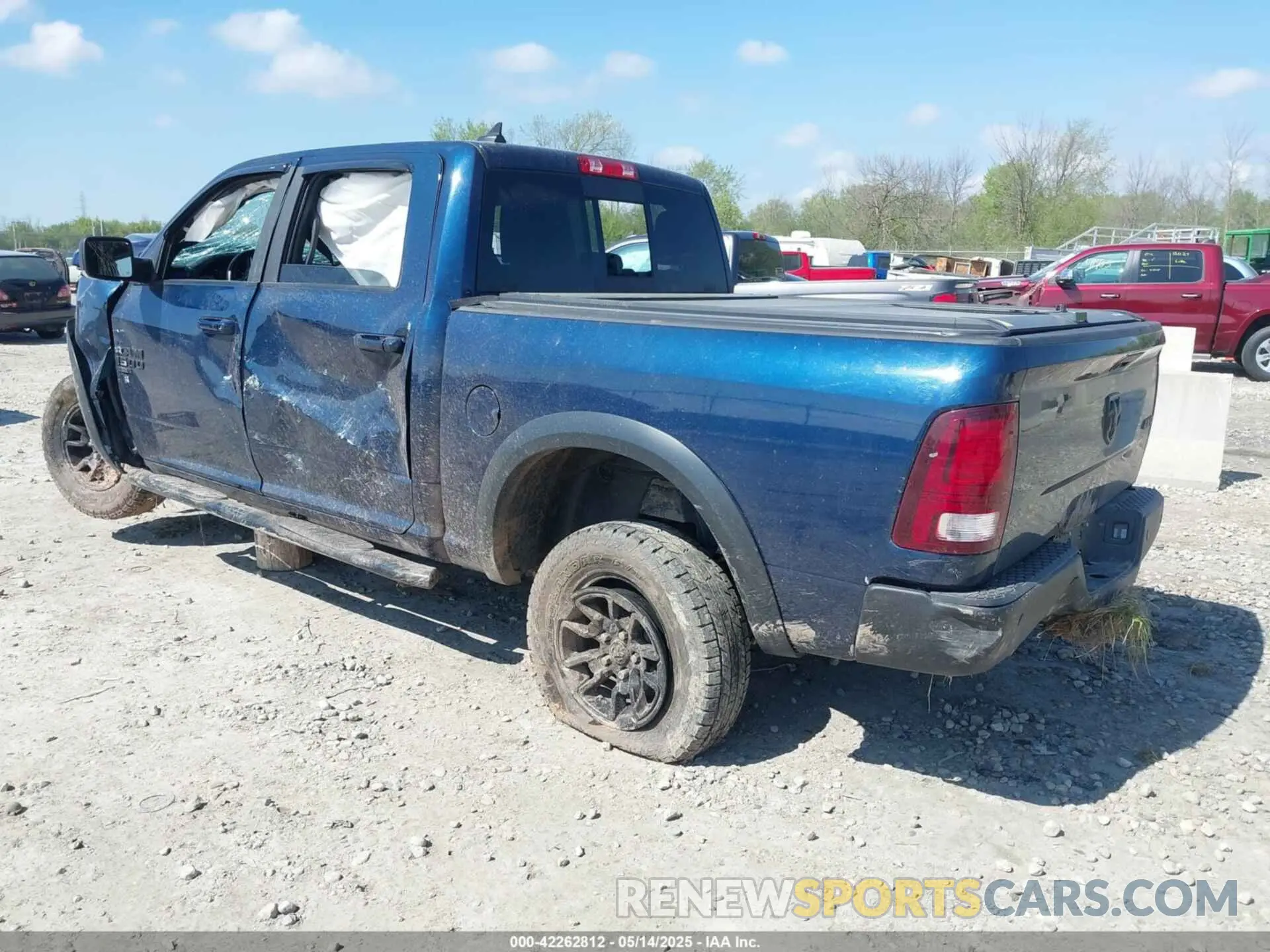3 Photograph of a damaged car 1C6RR7LG3NS131358 RAM 1500 CLASSIC 2022