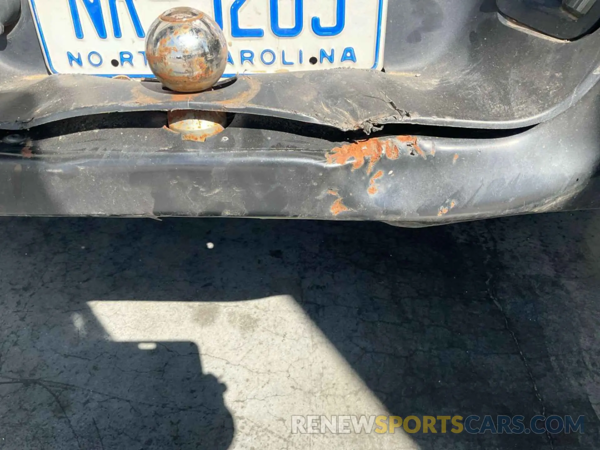 1 Photograph of a damaged car 3C6JR6DG0NG300832 RAM 1500 CLASSIC 2022