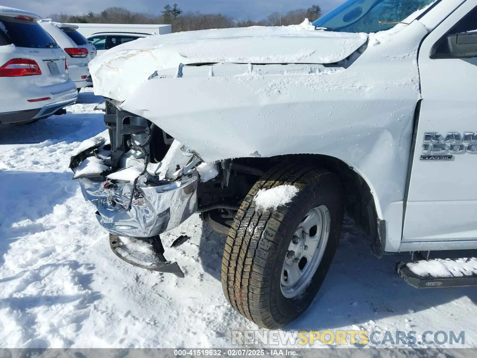 17 Фотография поврежденного автомобиля 3C6JR6DG4NG412663 RAM 1500 CLASSIC 2022