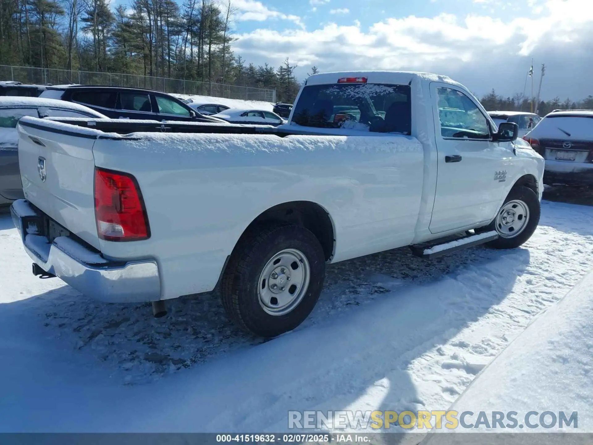 4 Фотография поврежденного автомобиля 3C6JR6DG4NG412663 RAM 1500 CLASSIC 2022