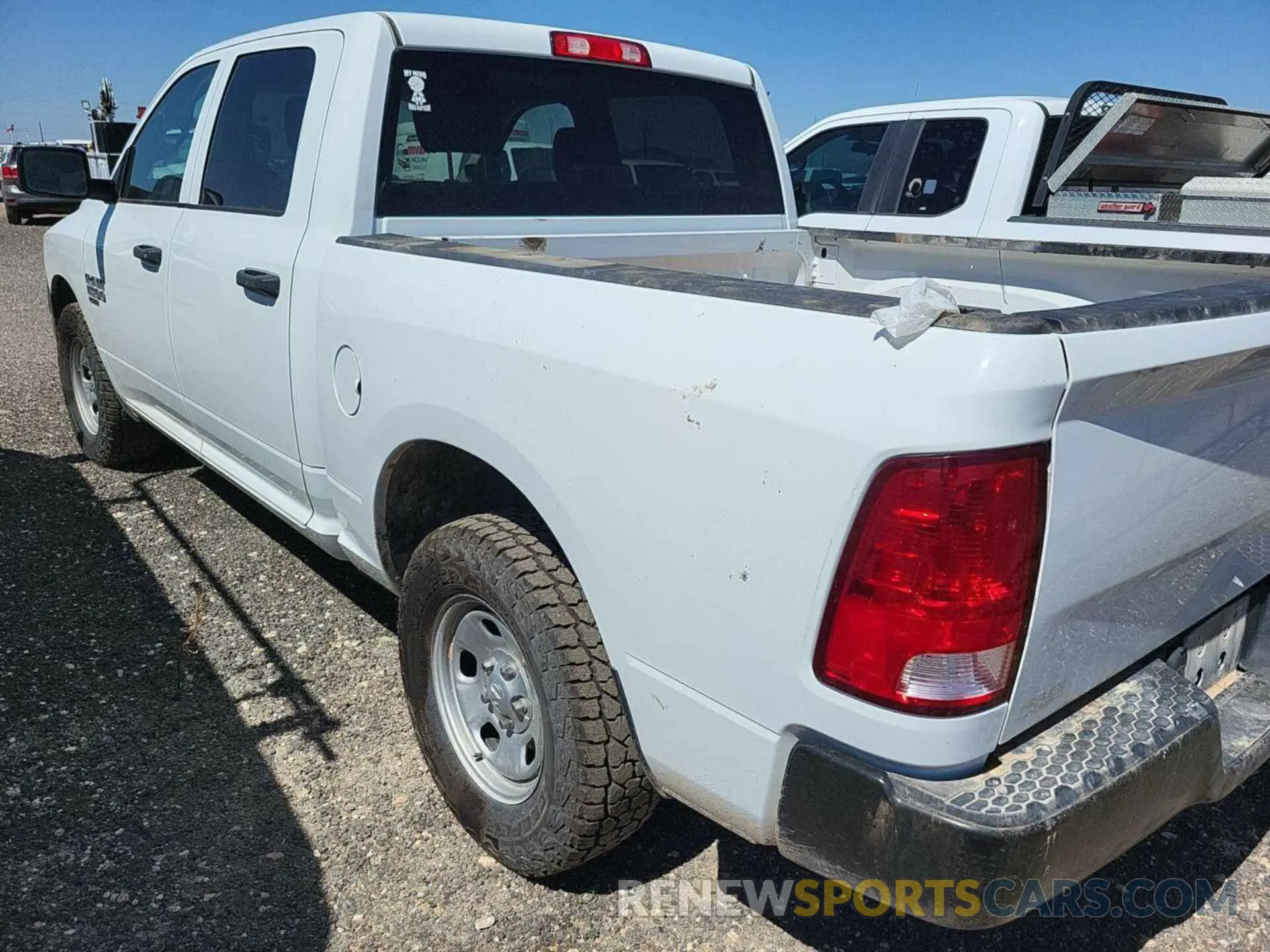 4 Photograph of a damaged car 3C6RR7KG6NG295504 RAM 1500 CLASSIC 2022
