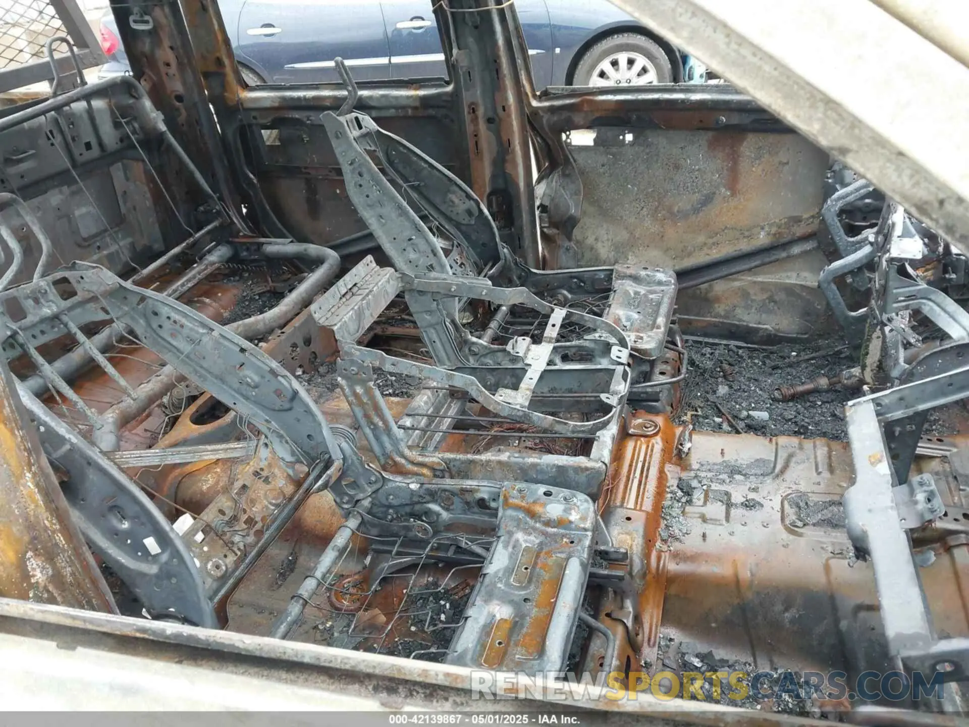 5 Photograph of a damaged car 1C6RR6KGXPS535417 RAM 1500 CLASSIC 2023