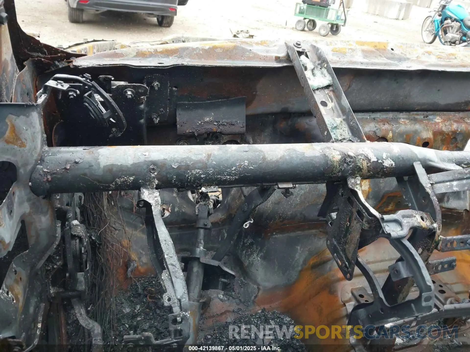 7 Photograph of a damaged car 1C6RR6KGXPS535417 RAM 1500 CLASSIC 2023