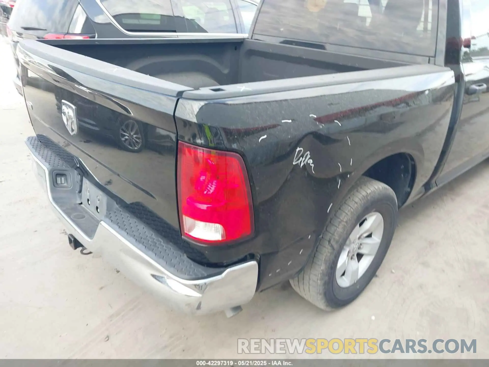 6 Photograph of a damaged car 1C6RR6LG0PS525350 RAM 1500 CLASSIC 2023