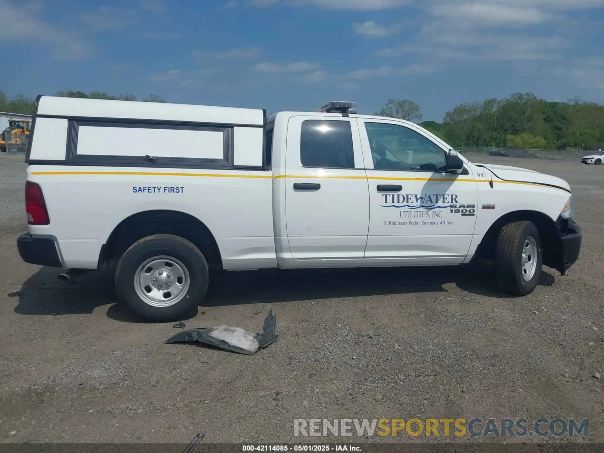 13 Photograph of a damaged car 1C6RR7FT4PS588854 RAM 1500 CLASSIC 2023
