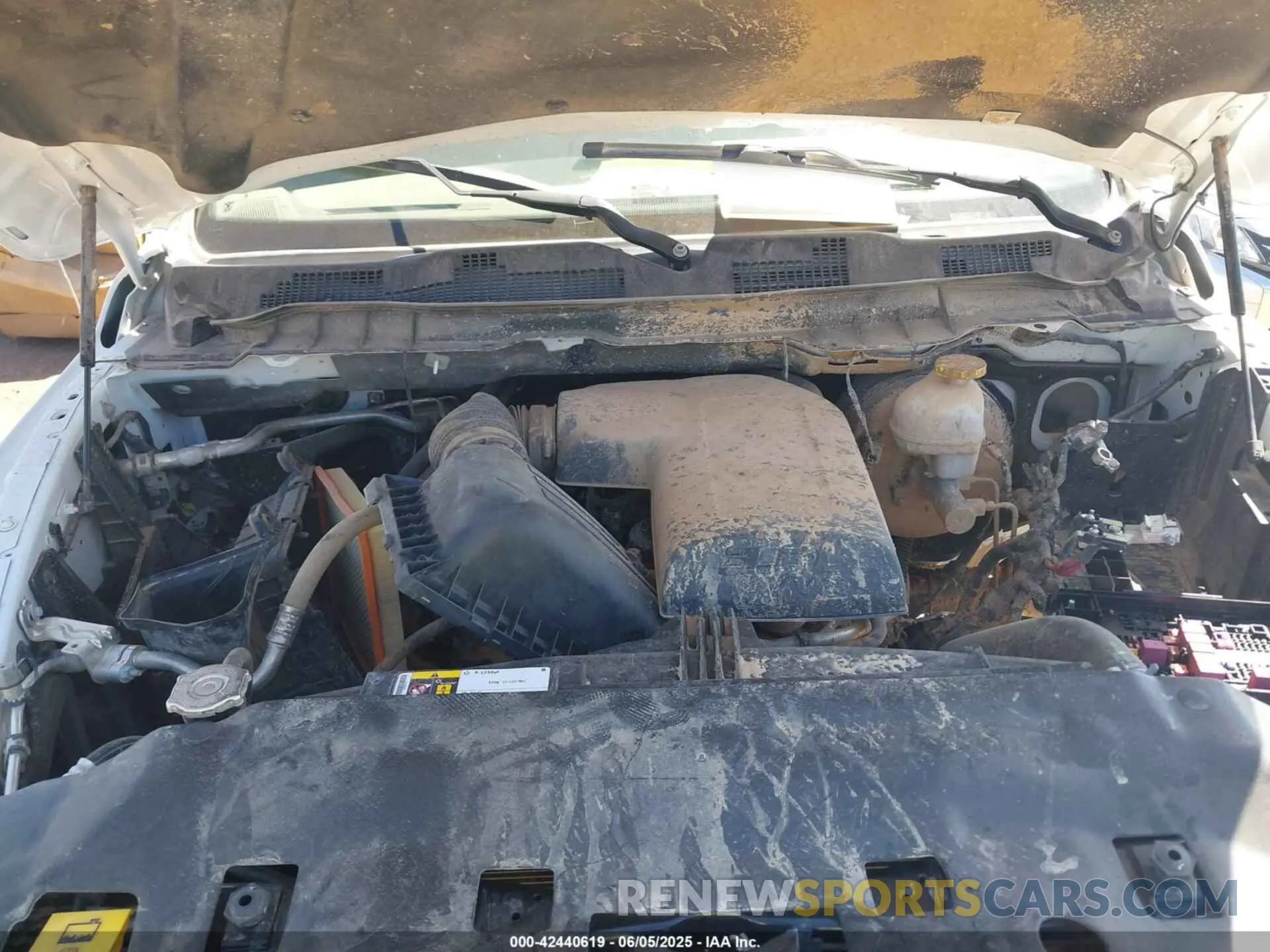10 Photograph of a damaged car 1C6RR7LG8PS565794 RAM 1500 CLASSIC 2023