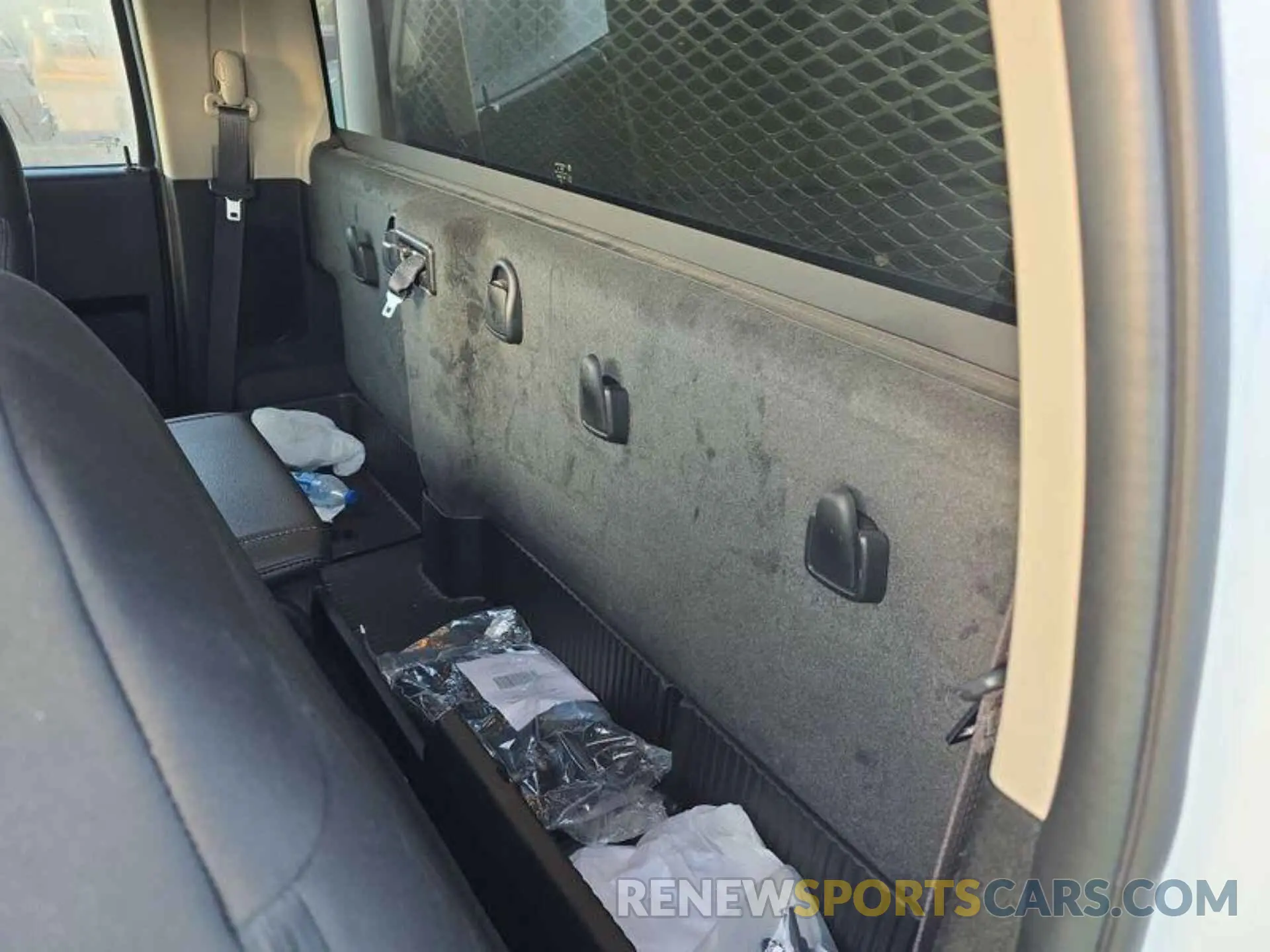 1 Photograph of a damaged car 3C6JR6DT1PG671725 RAM 1500 CLASSIC 2023