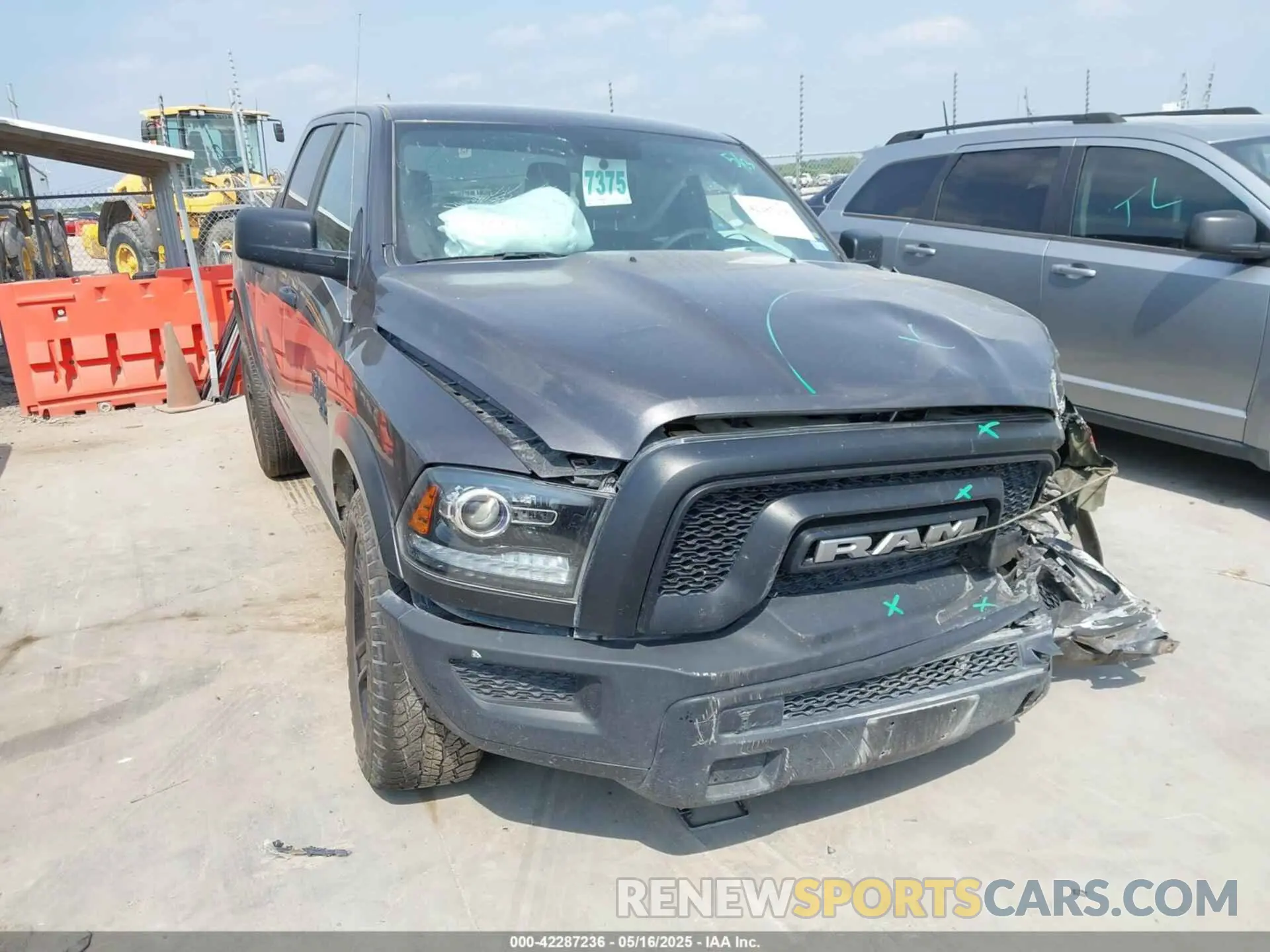 1 Фотография поврежденного автомобиля 1C6RR6LG5RS127814 RAM 1500 CLASSIC 2024