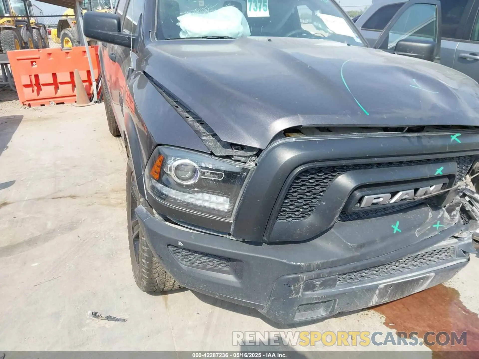 17 Фотография поврежденного автомобиля 1C6RR6LG5RS127814 RAM 1500 CLASSIC 2024