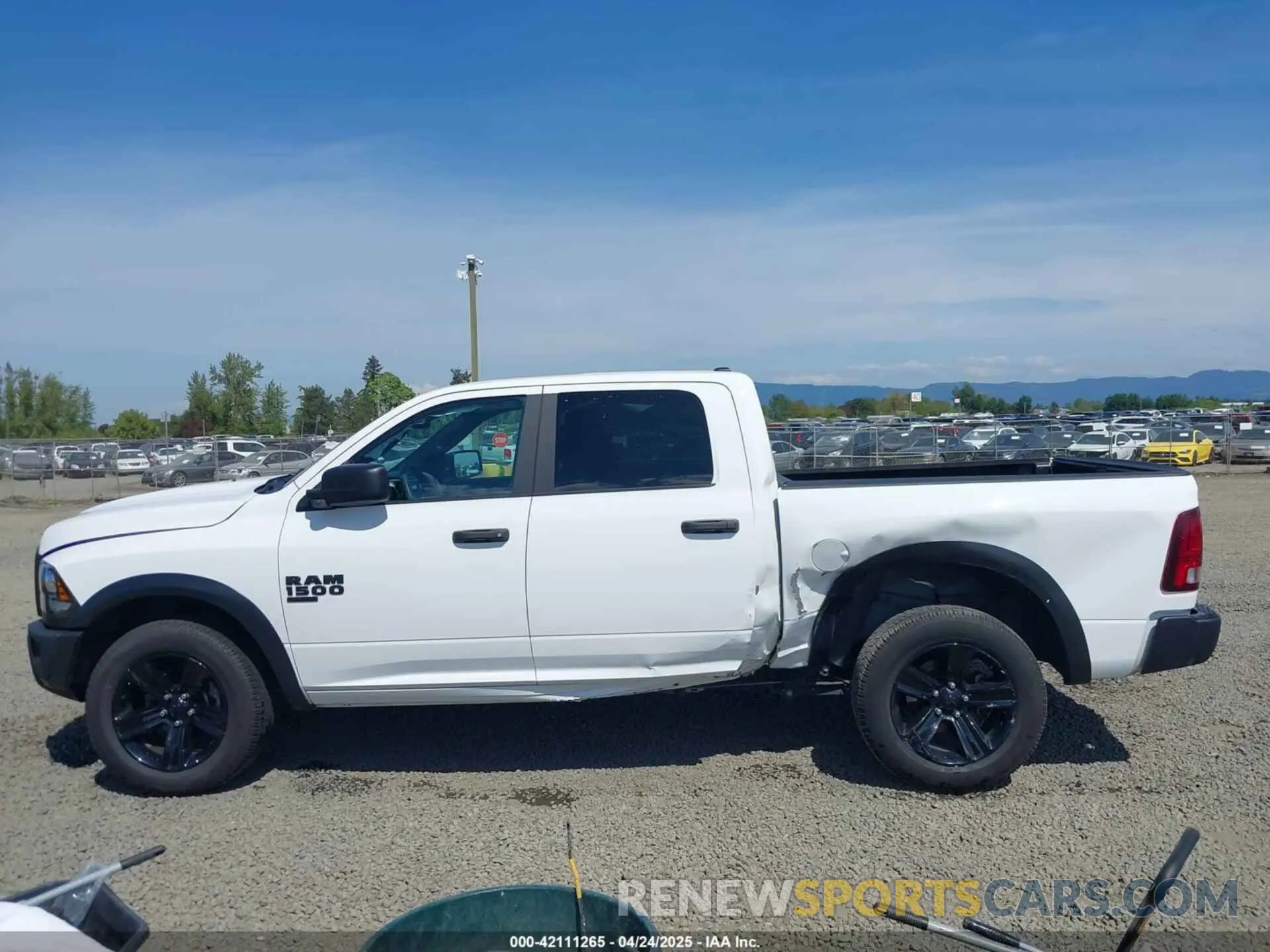 13 Photograph of a damaged car 1C6RR7LG9RS157243 RAM 1500 CLASSIC 2024