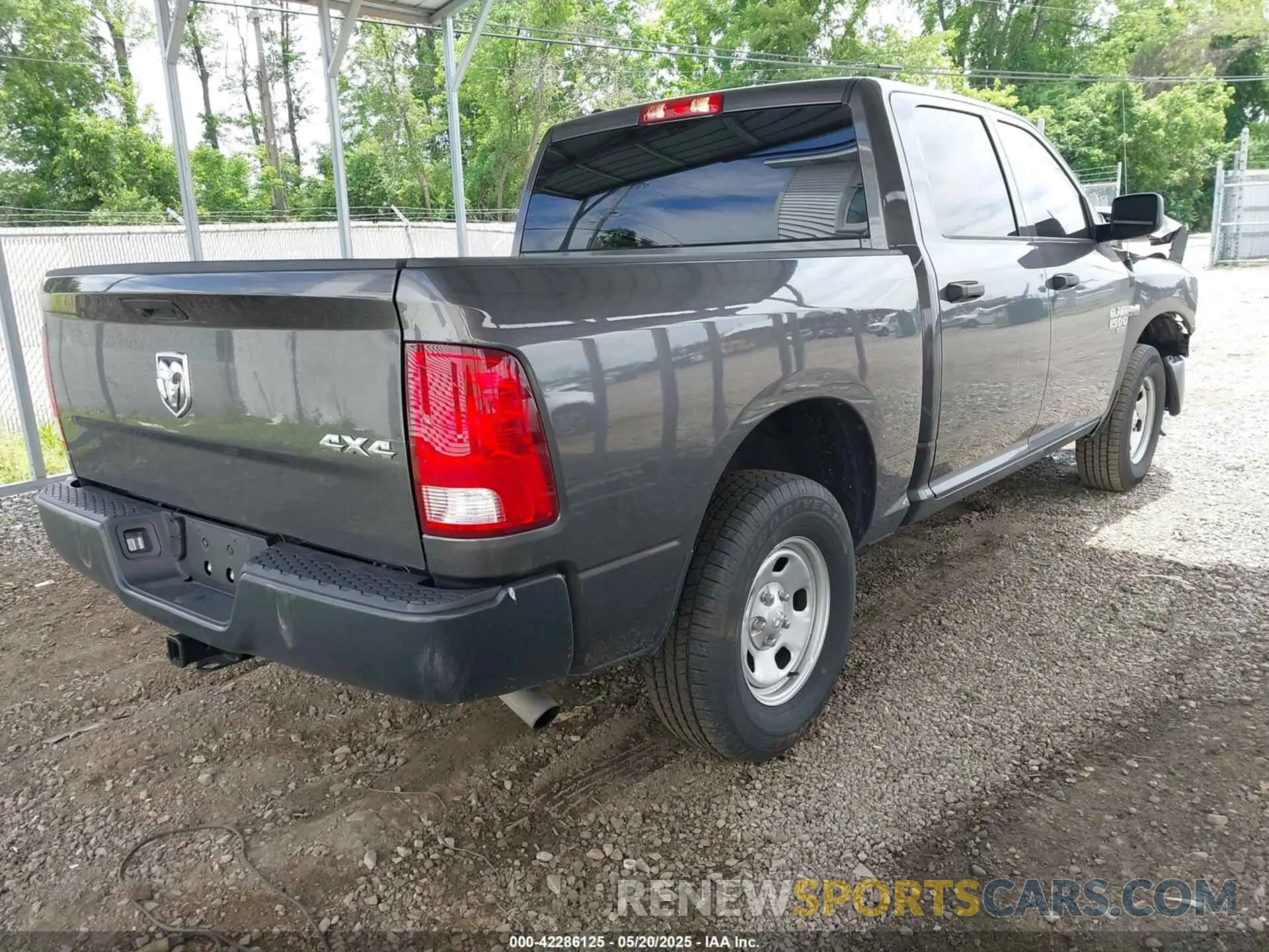 4 Photograph of a damaged car 1C6RR7XT9RS185440 RAM 1500 CLASSIC 2024
