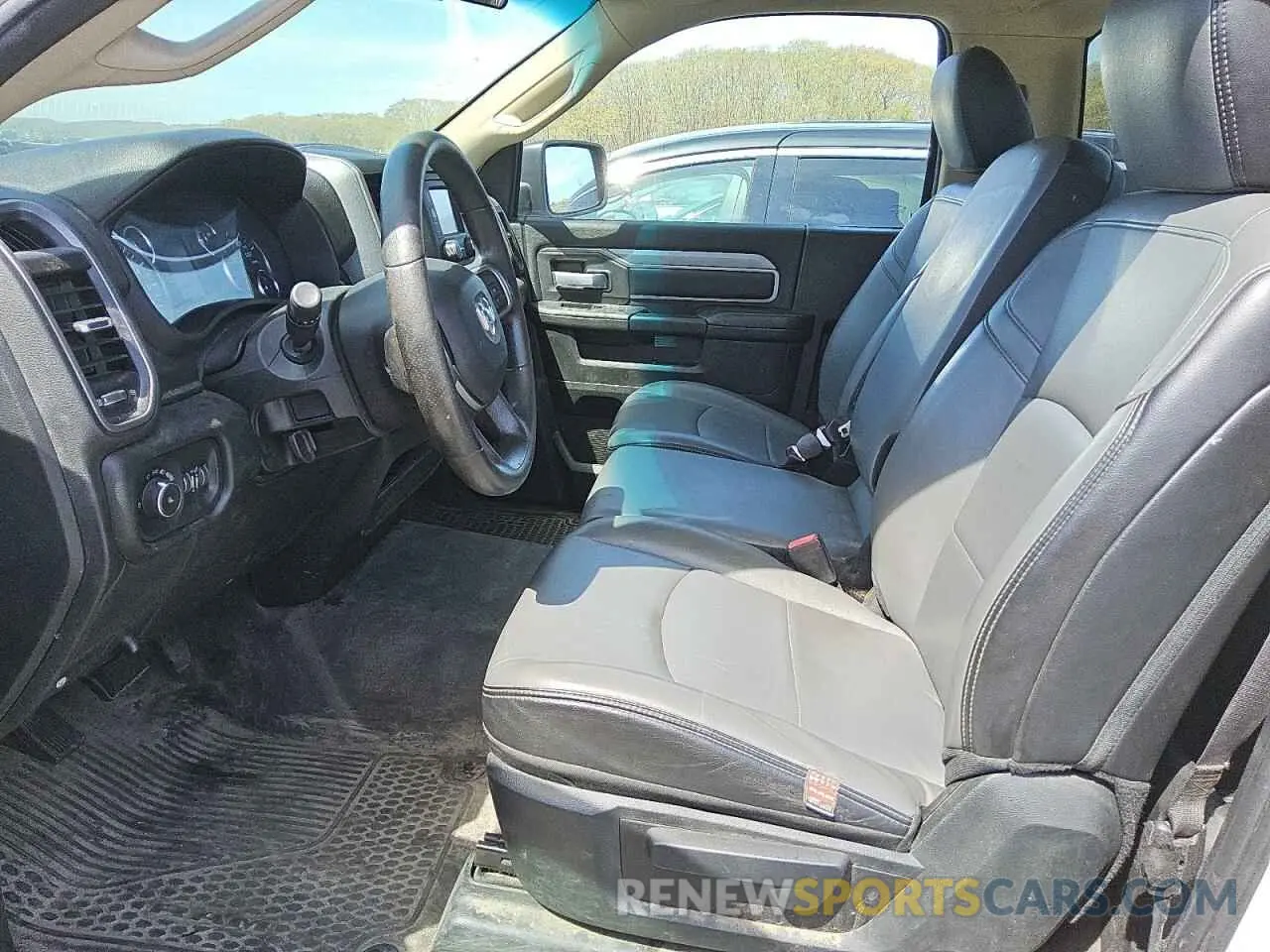7 Photograph of a damaged car 3C6MR4AJ6KG569267 RAM 2500 2019